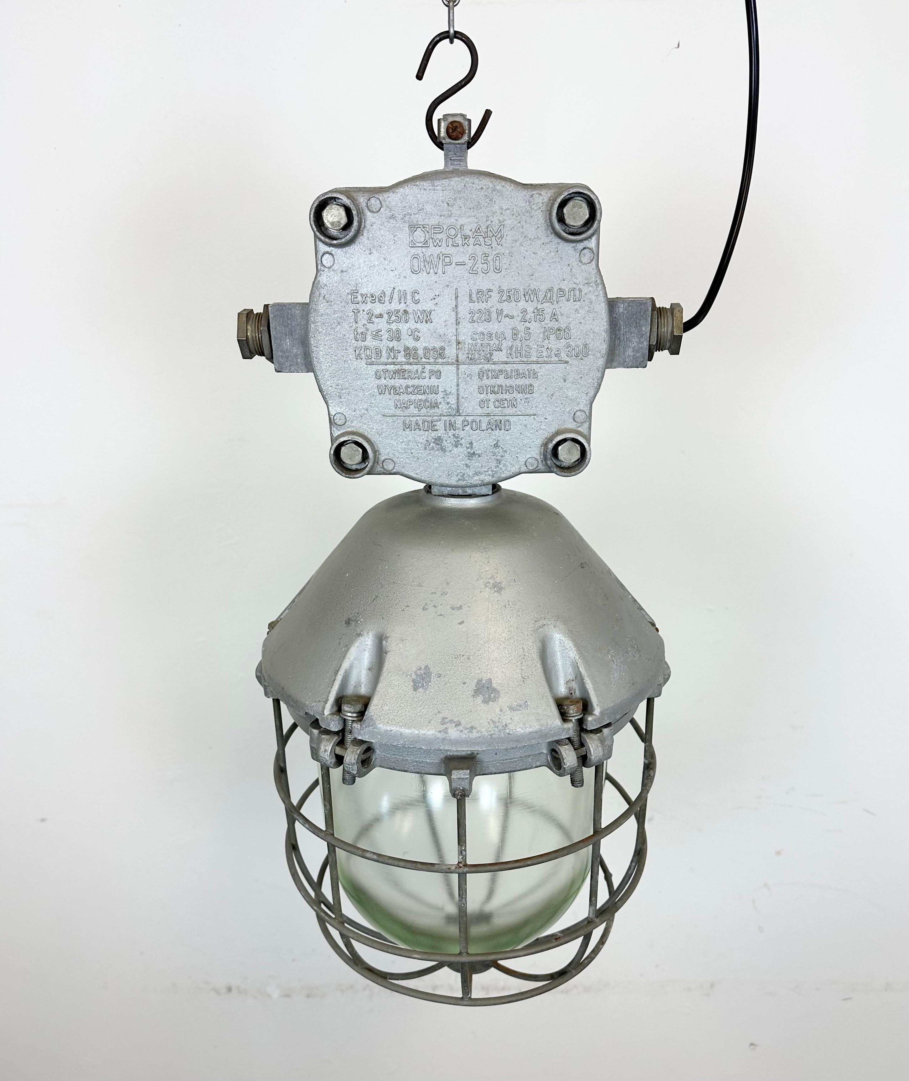 Large Industrial Cast Aluminium Cage Pendant Light, 1970 For Sale 2