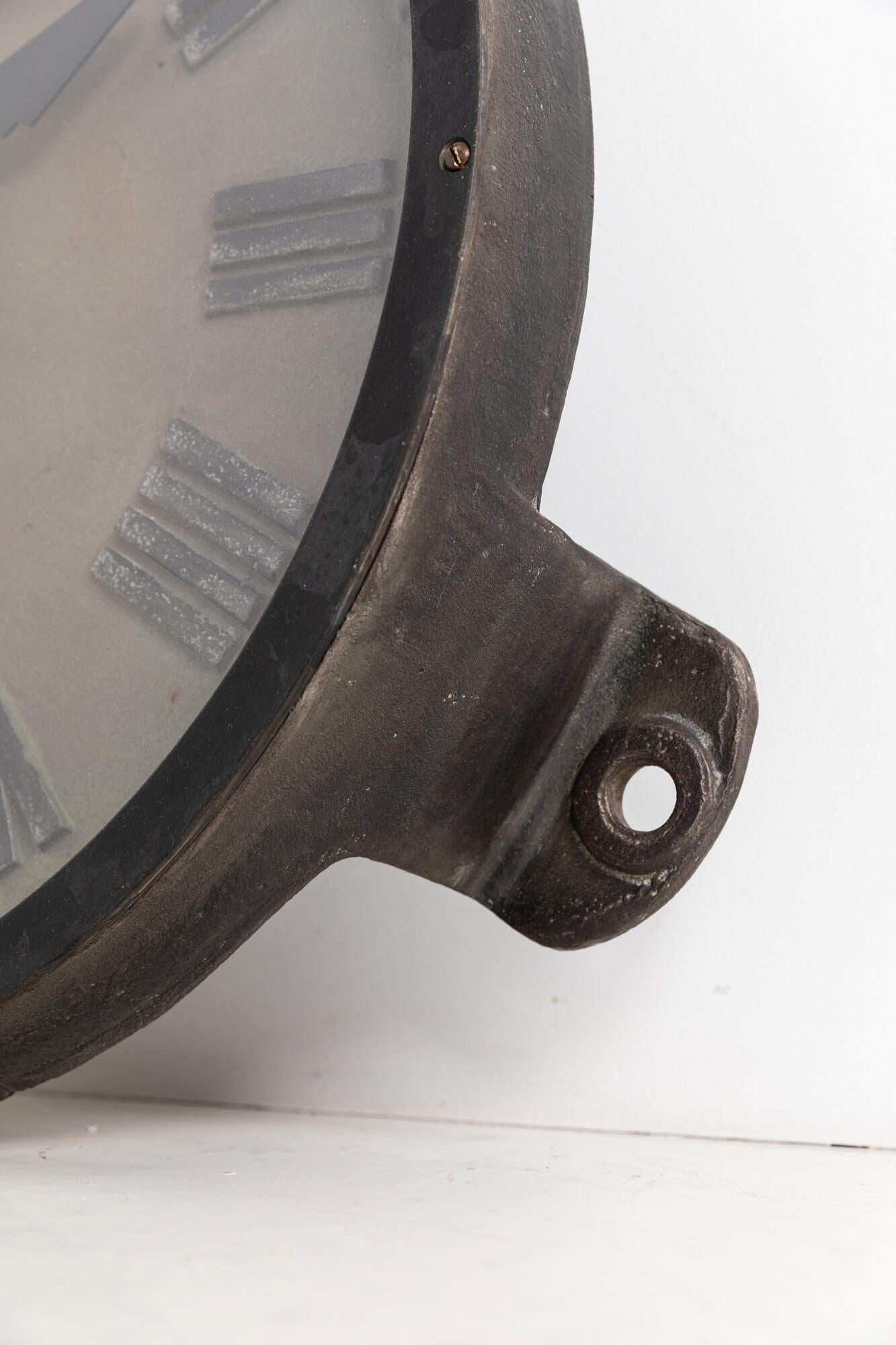 Calco Grande orologio da parete industriale in ghisa Gents of Leicester Factory, 1930 ca. in vendita