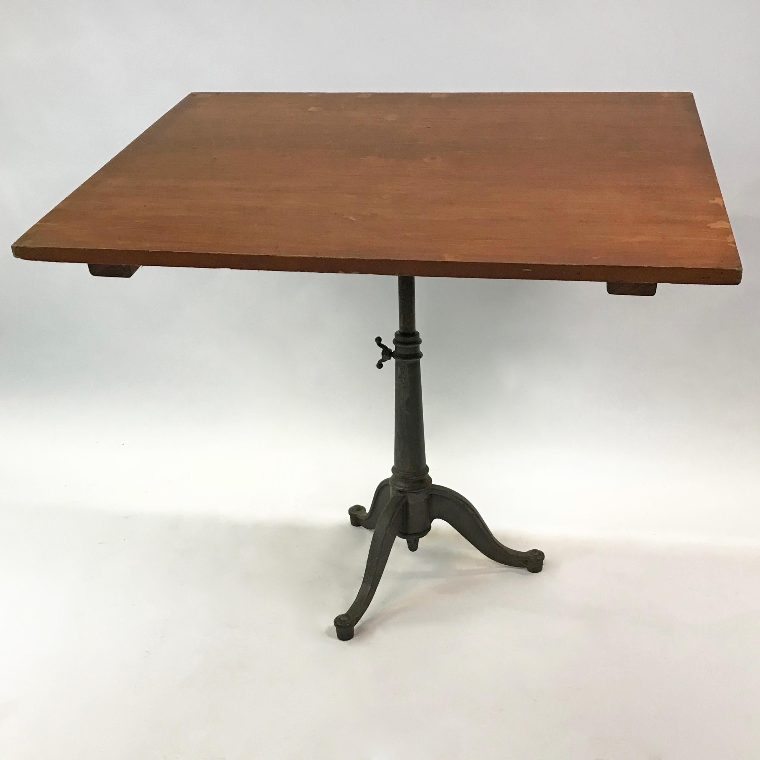 pedestal drafting table