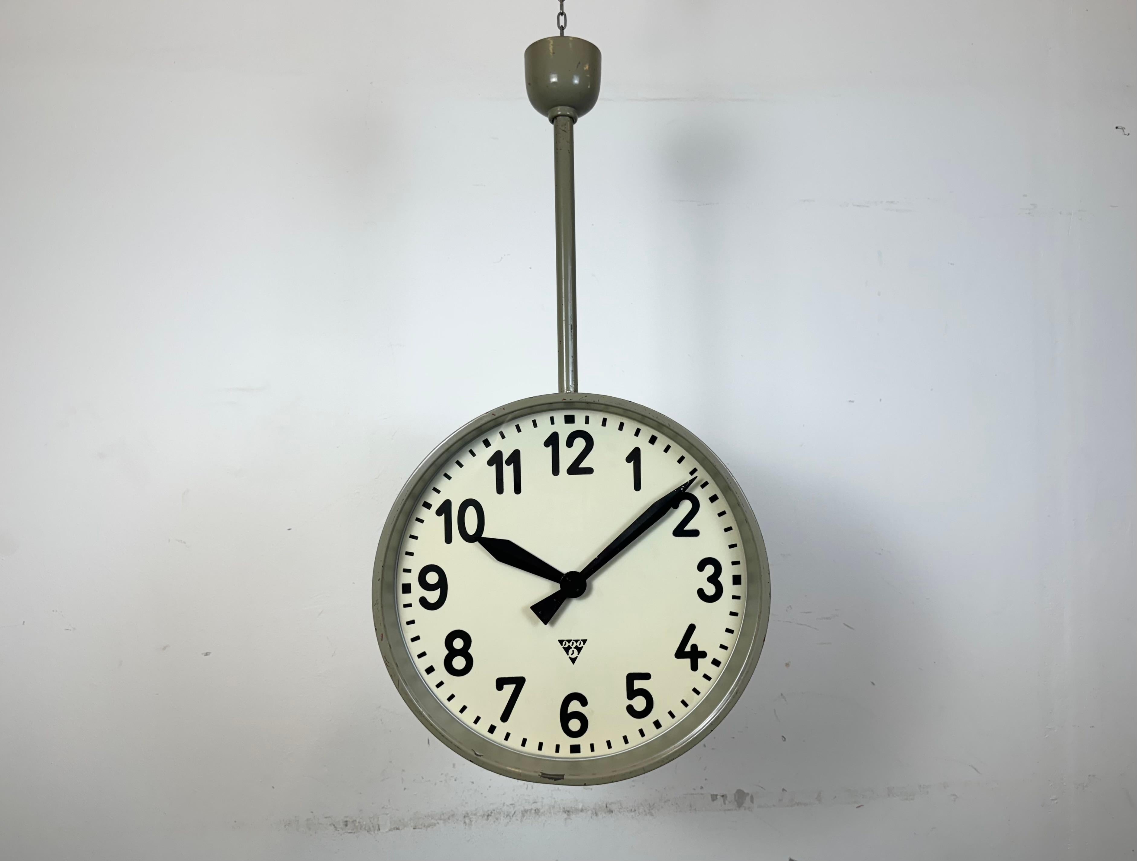 Large Industrial Double Sided Railway or Factory Clock from Pragotron, 1960s For Sale 6
