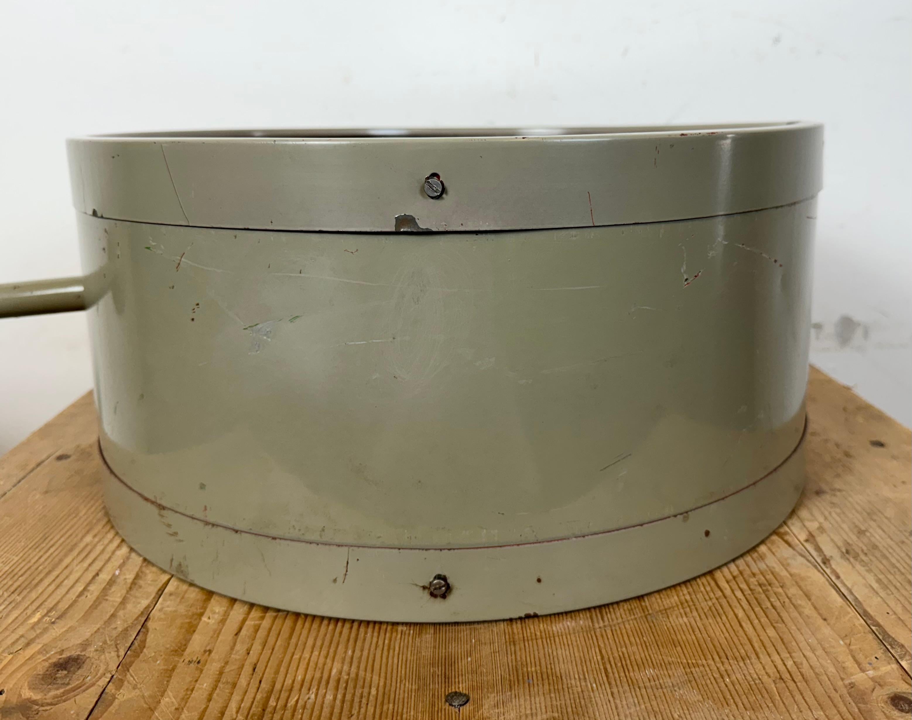 Large Industrial Double Sided Railway or Factory Clock from Pragotron, 1960s For Sale 8