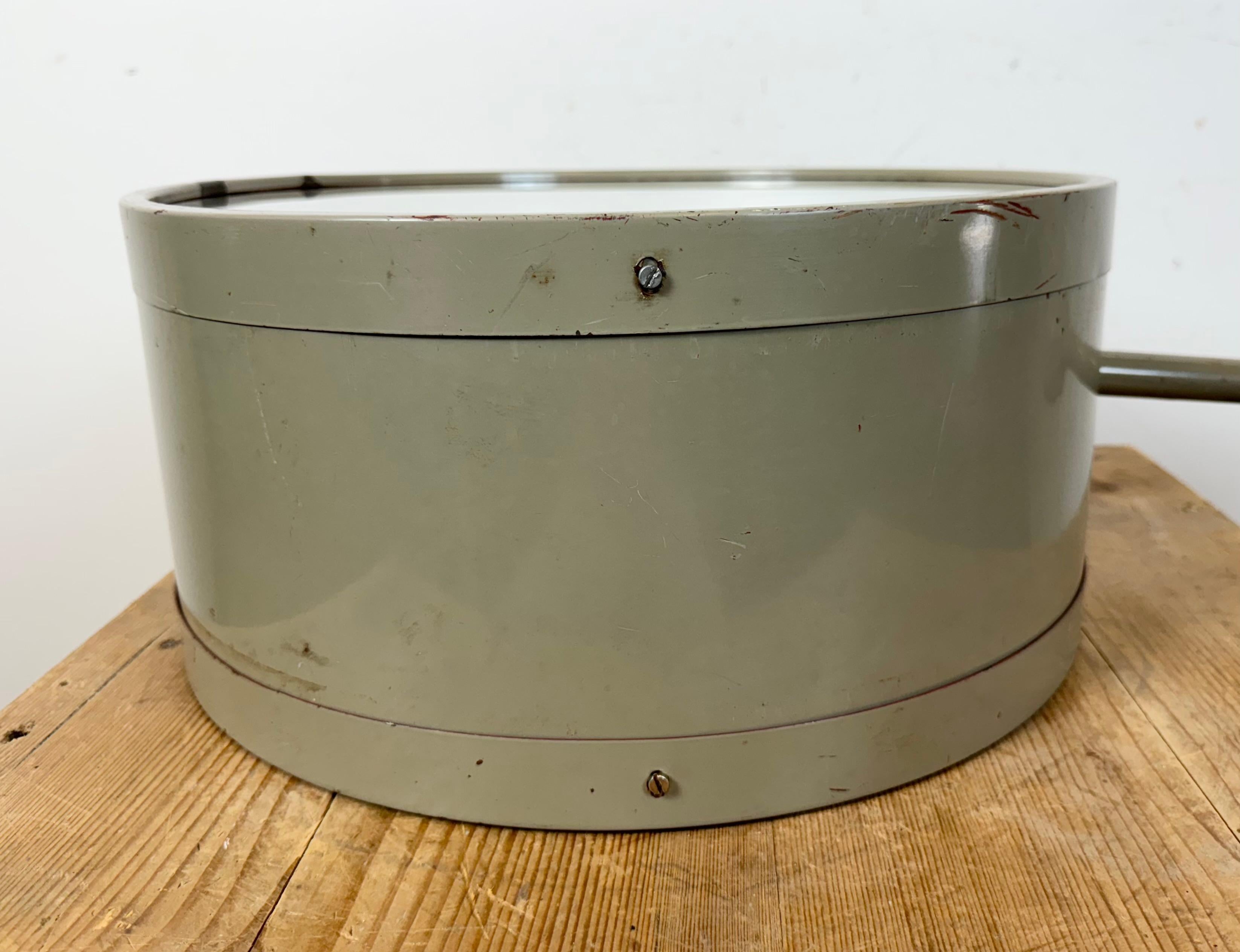 Large Industrial Double Sided Railway or Factory Clock from Pragotron, 1960s For Sale 11
