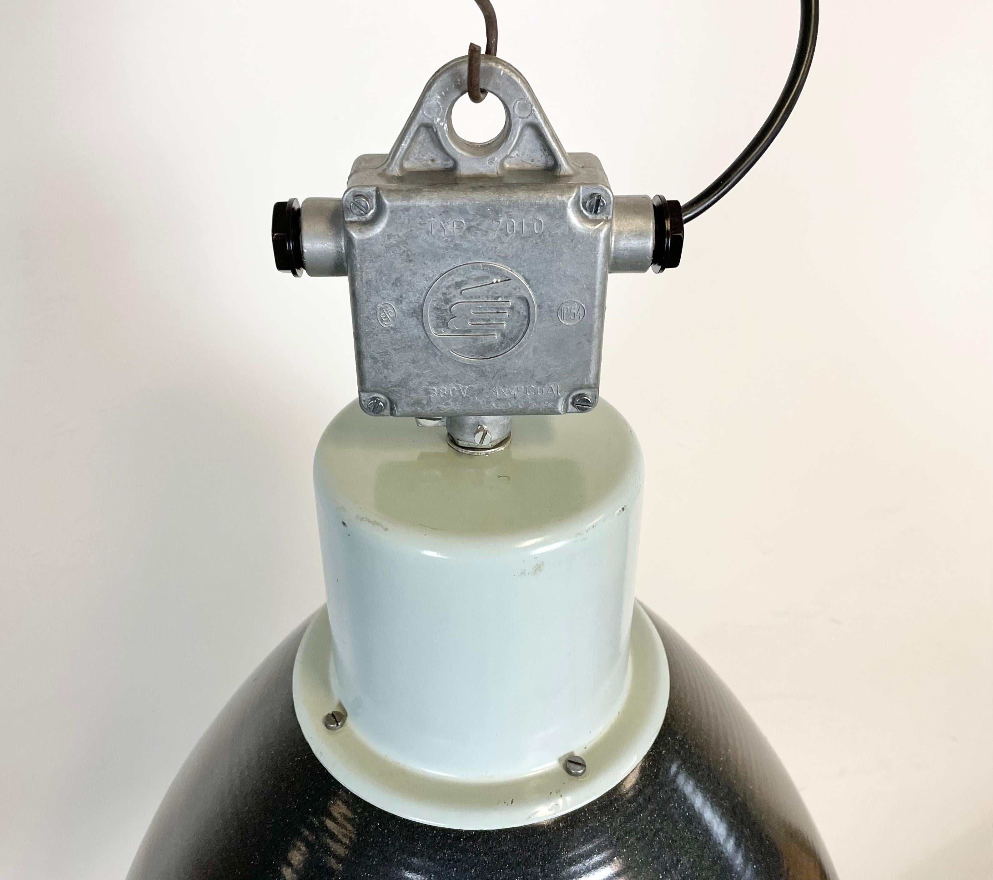 Large Industrial Enamel Factory Pendant Lamp from Elektrosvit, 1960s For Sale 1