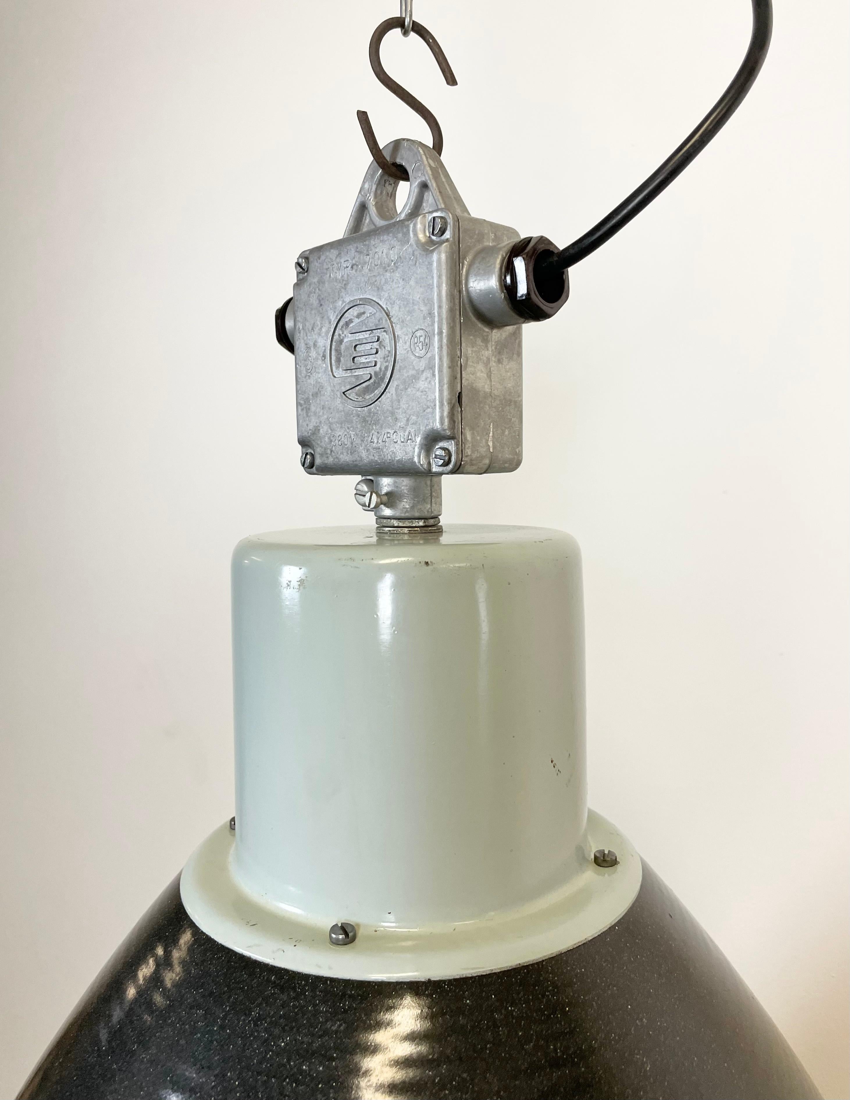 Large Industrial Enamel Factory Pendant Lamp from Elektrosvit, 1960s For Sale 3