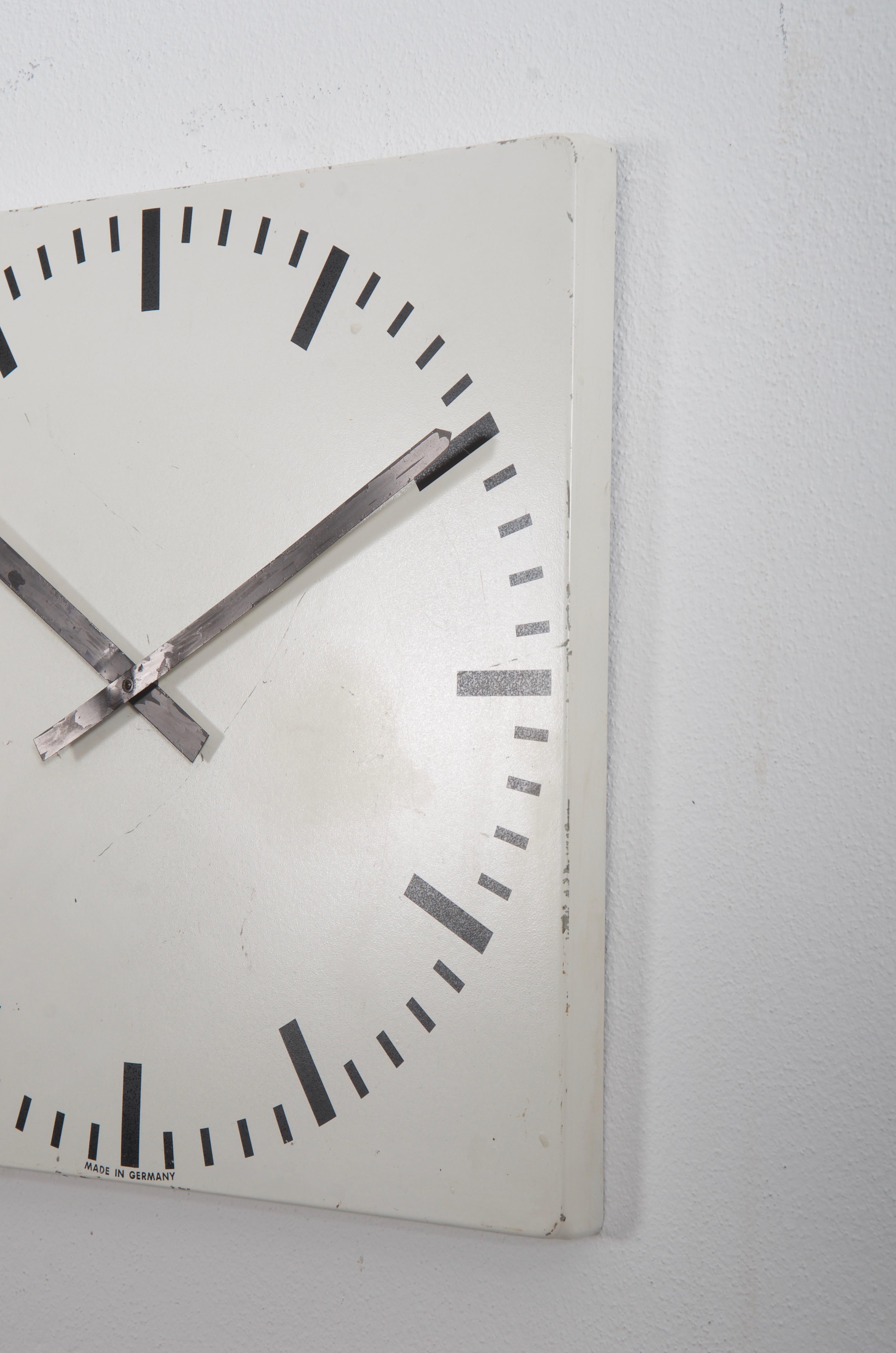 Steel frame painted with aluminum clock hand. Made in Germany in the late 1960s propably by TN (Telefonbau und Normalzeit). Formerly a slave clock, it is now fitted with a modern quartz movement with an AA battery. Some use marks.