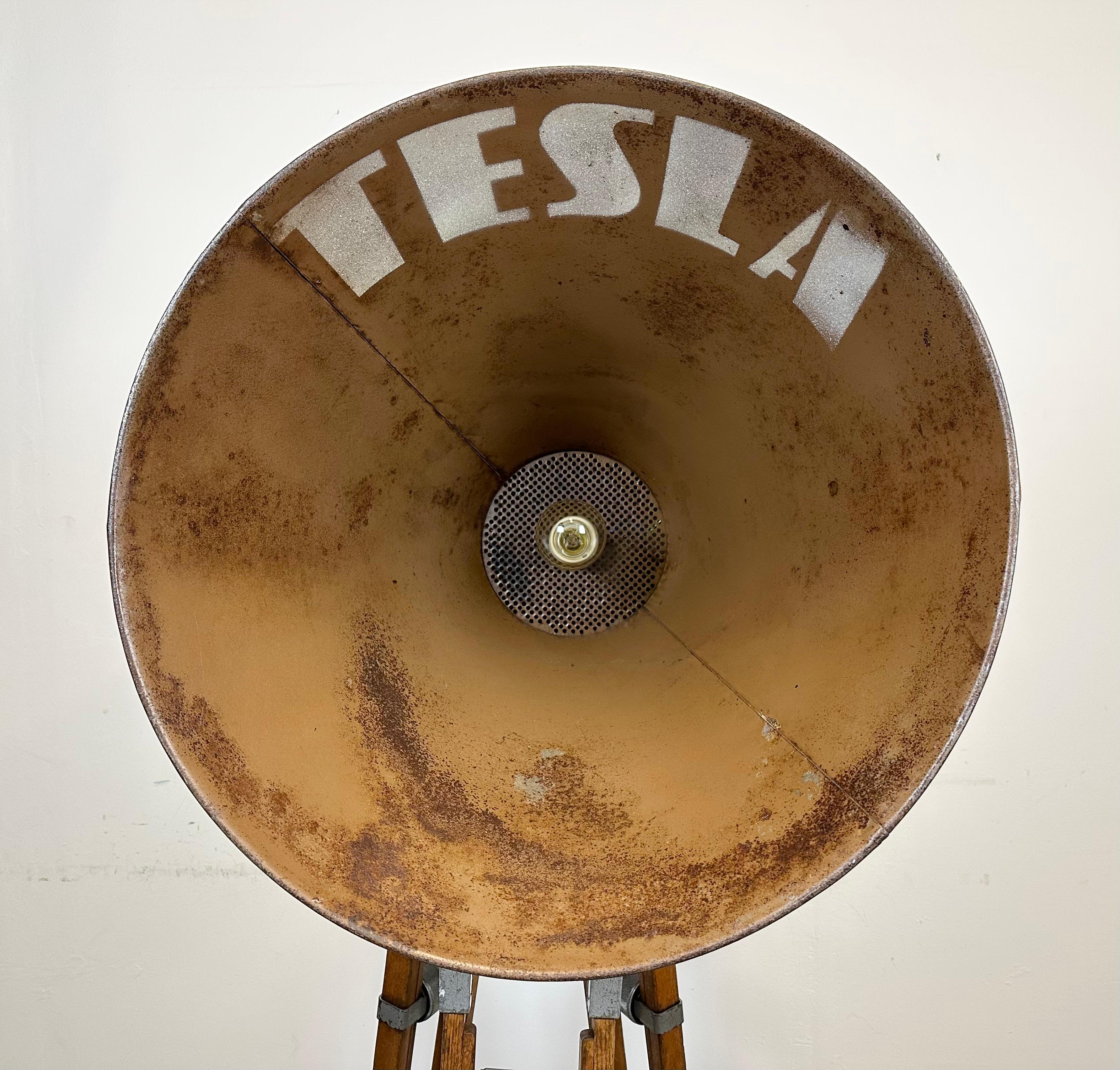 Large Industrial Factory Tesla Spotlight on Wooden Tripod, 1950s 8