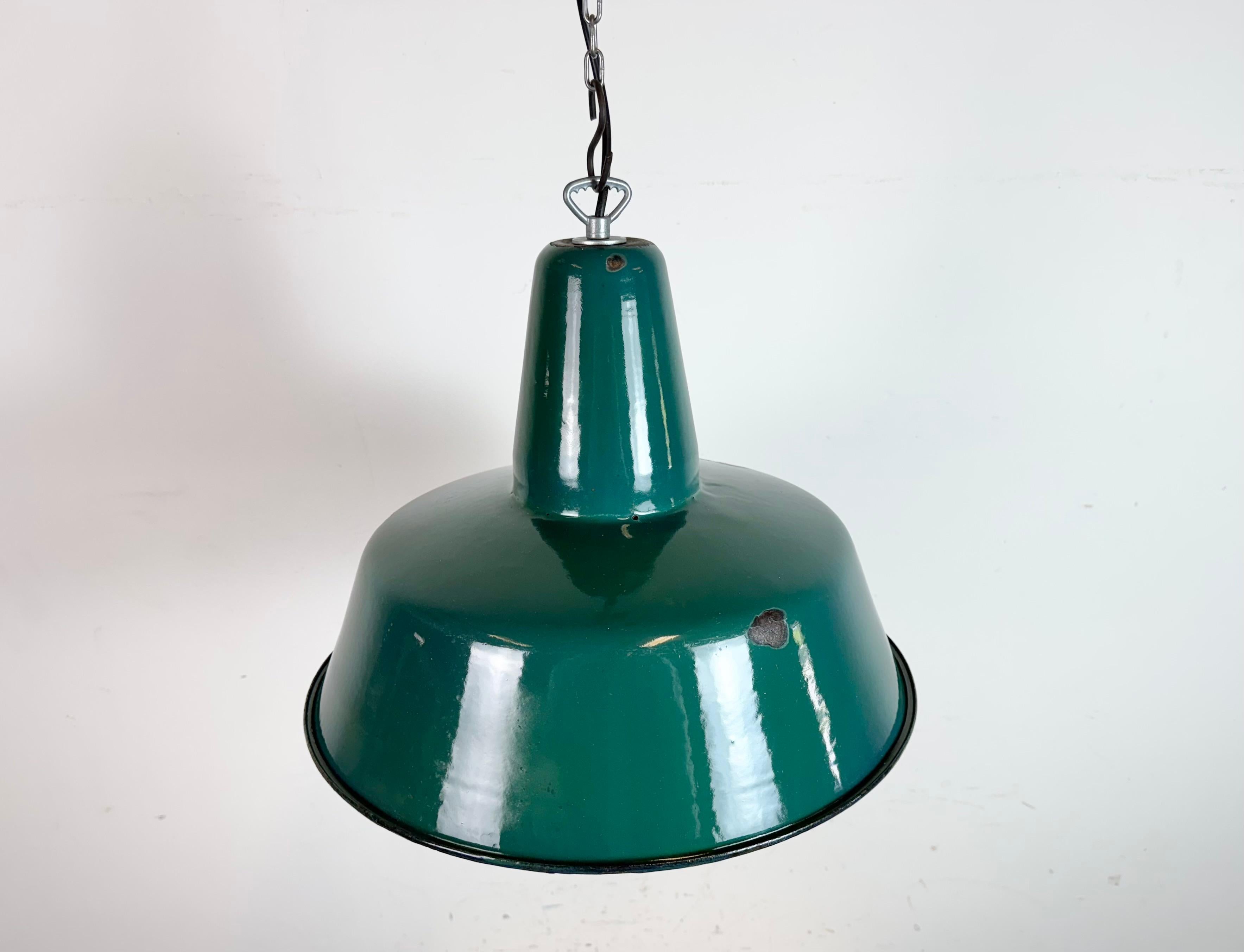 Large Industrial Green Enamel Factory Pendant Lamp, 1960s For Sale 3