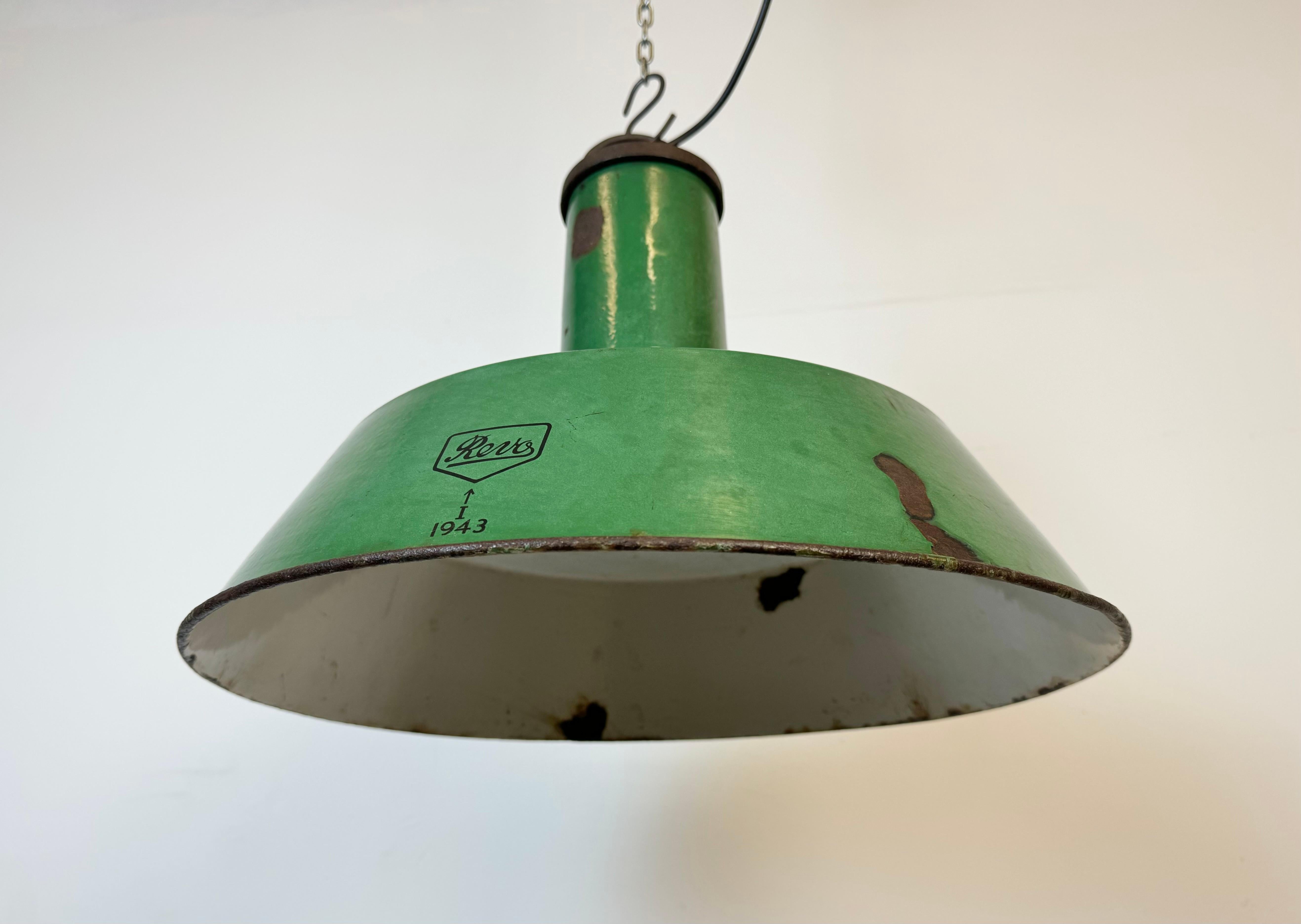 Large Industrial Green Enamel Factory Pendant Lamp from Revo, 1940s For Sale 4