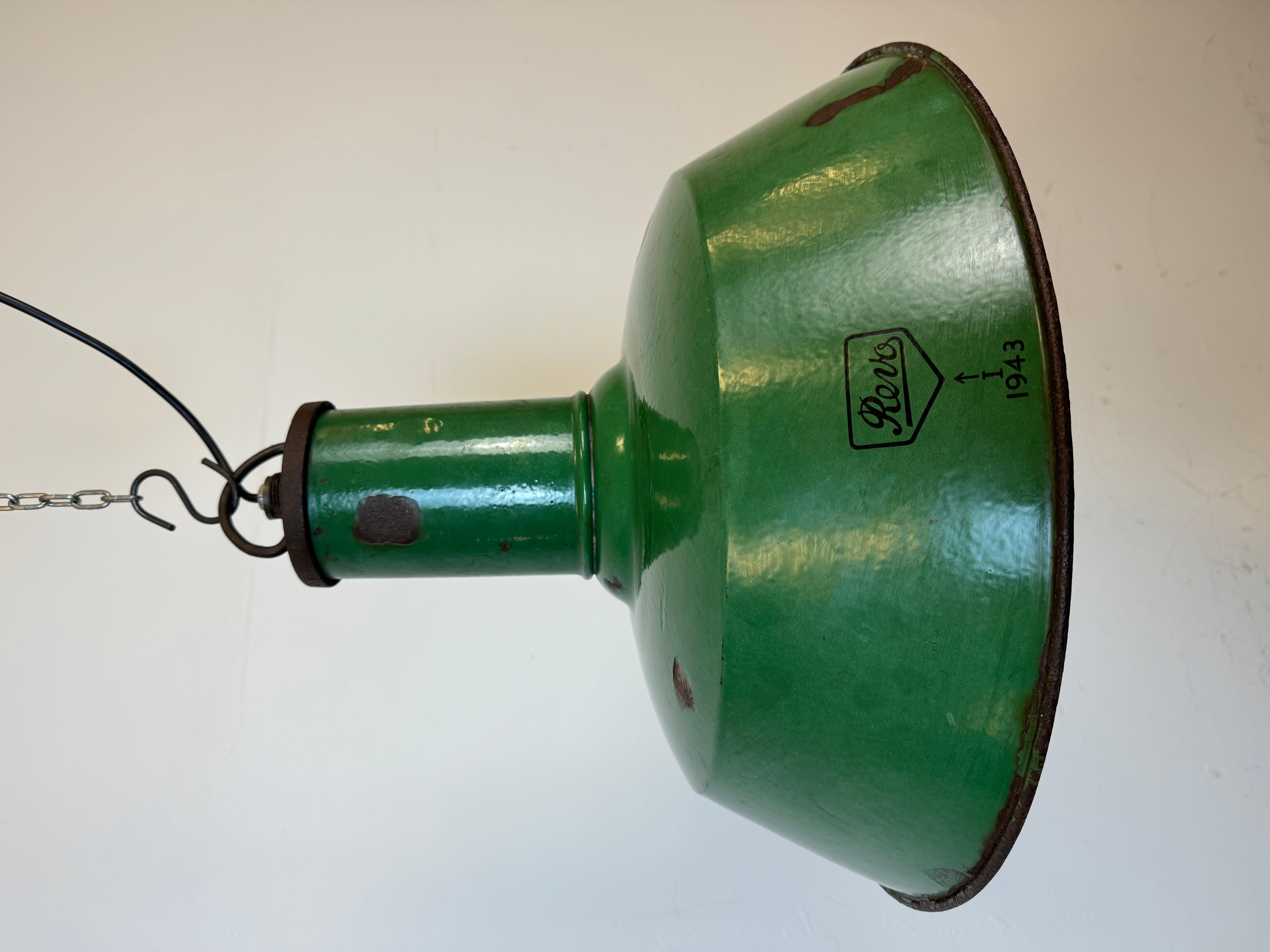 Large Industrial Green Enamel Factory Pendant Lamp from Revo, 1940s For Sale 5