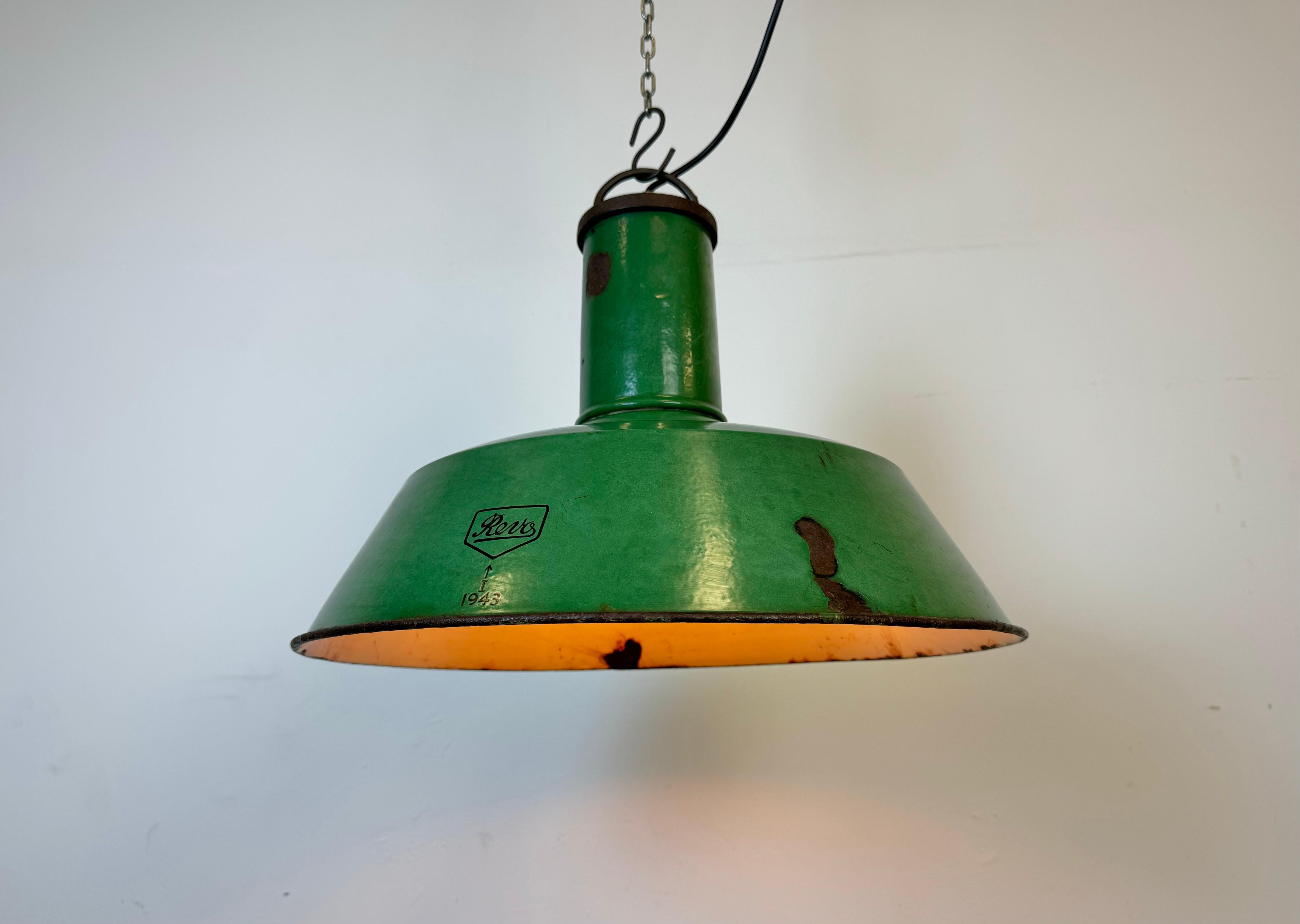 Large Industrial Green Enamel Factory Pendant Lamp from Revo, 1940s For Sale 6