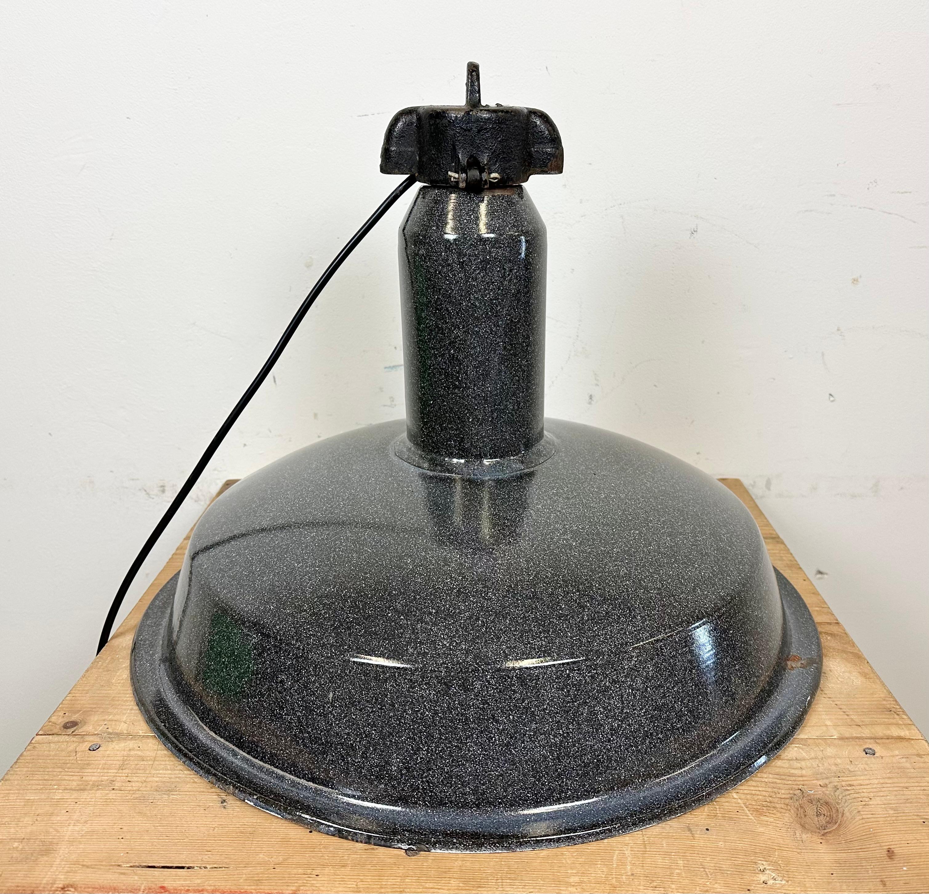 Large Industrial Grey Enamel Factory Lamp with Cast Iron Top, 1960s For Sale 8
