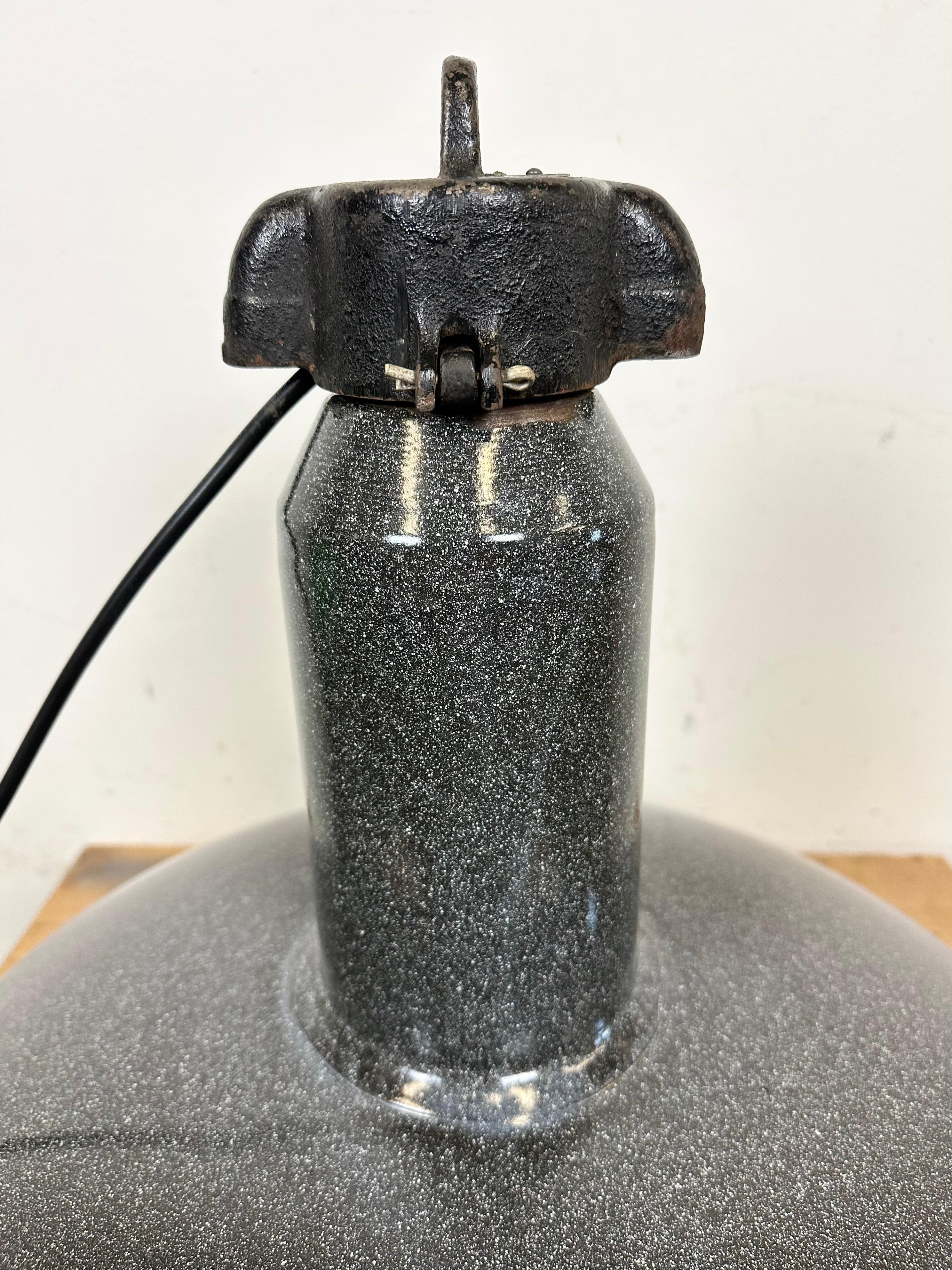 Large Industrial Grey Enamel Factory Lamp with Cast Iron Top, 1960s For Sale 9