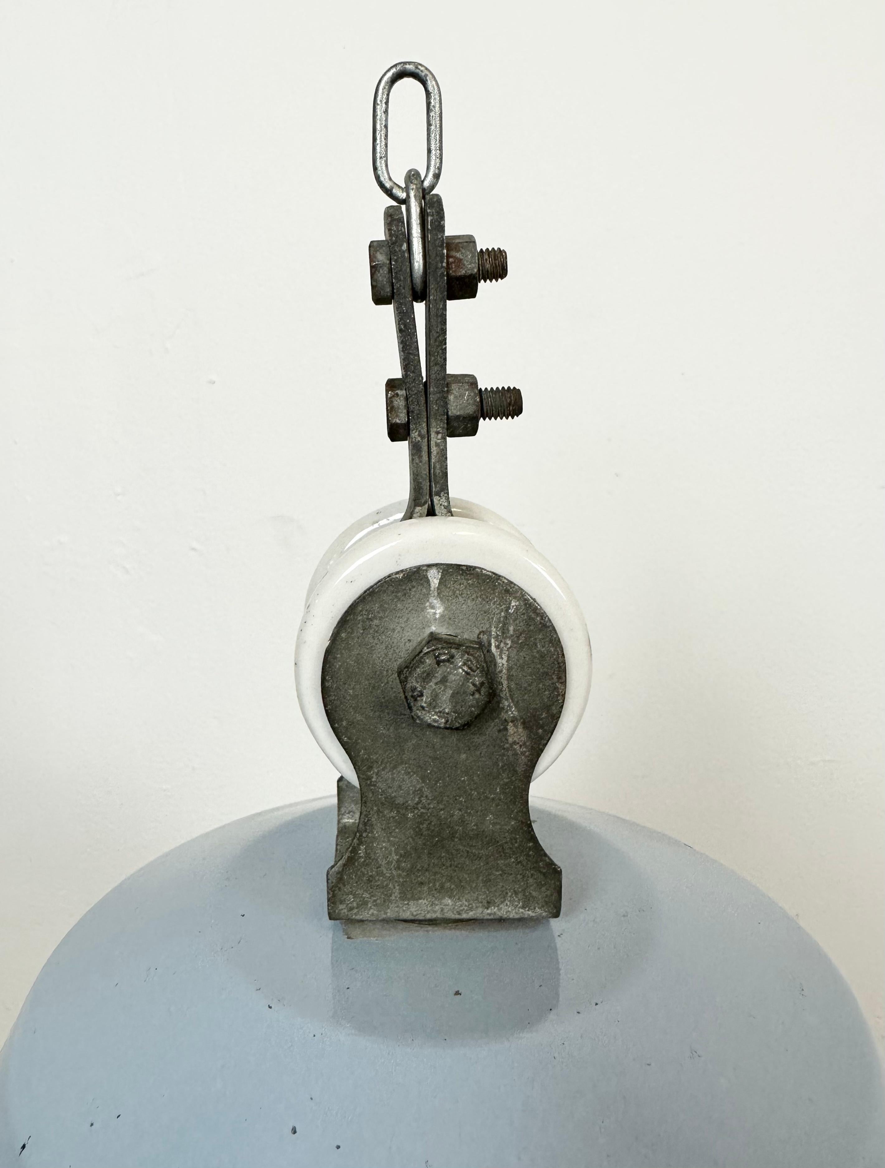 Large Industrial Italian Grey Enamel Lamp from Cariboni, 1970s For Sale 10