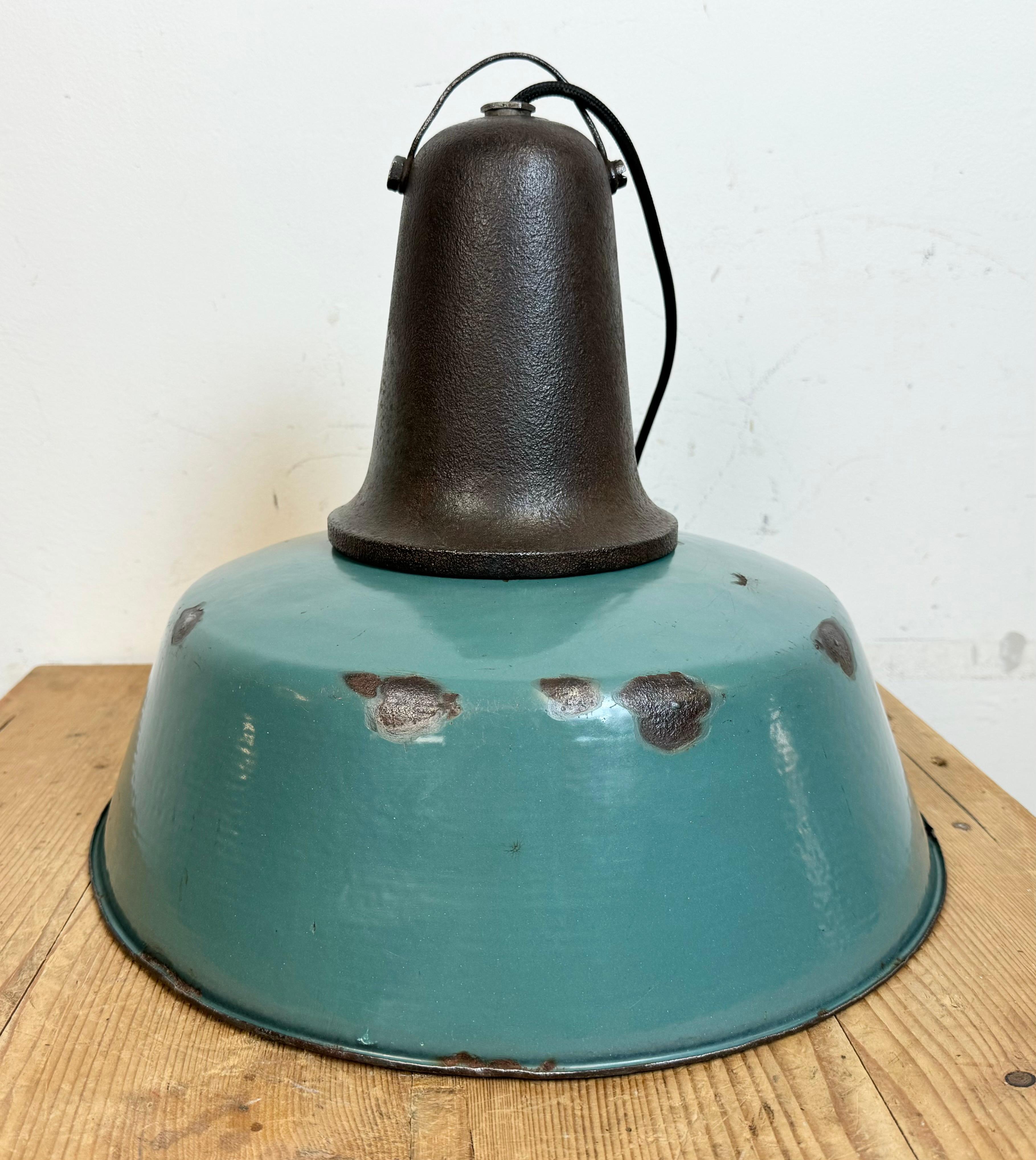 Large Industrial Petrol Enamel Factory Lamp with Cast Iron Top, 1960s For Sale 9