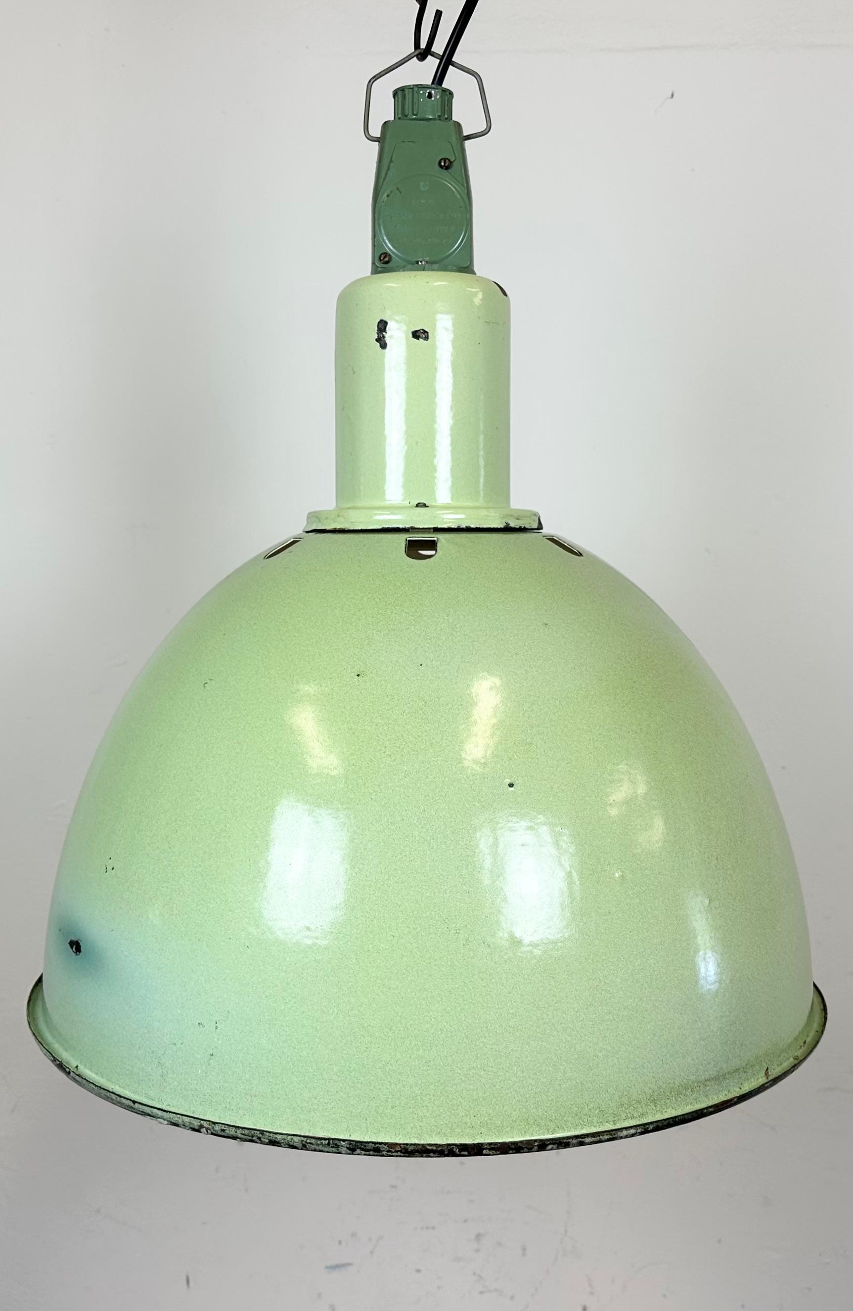oversized industrial pendant light