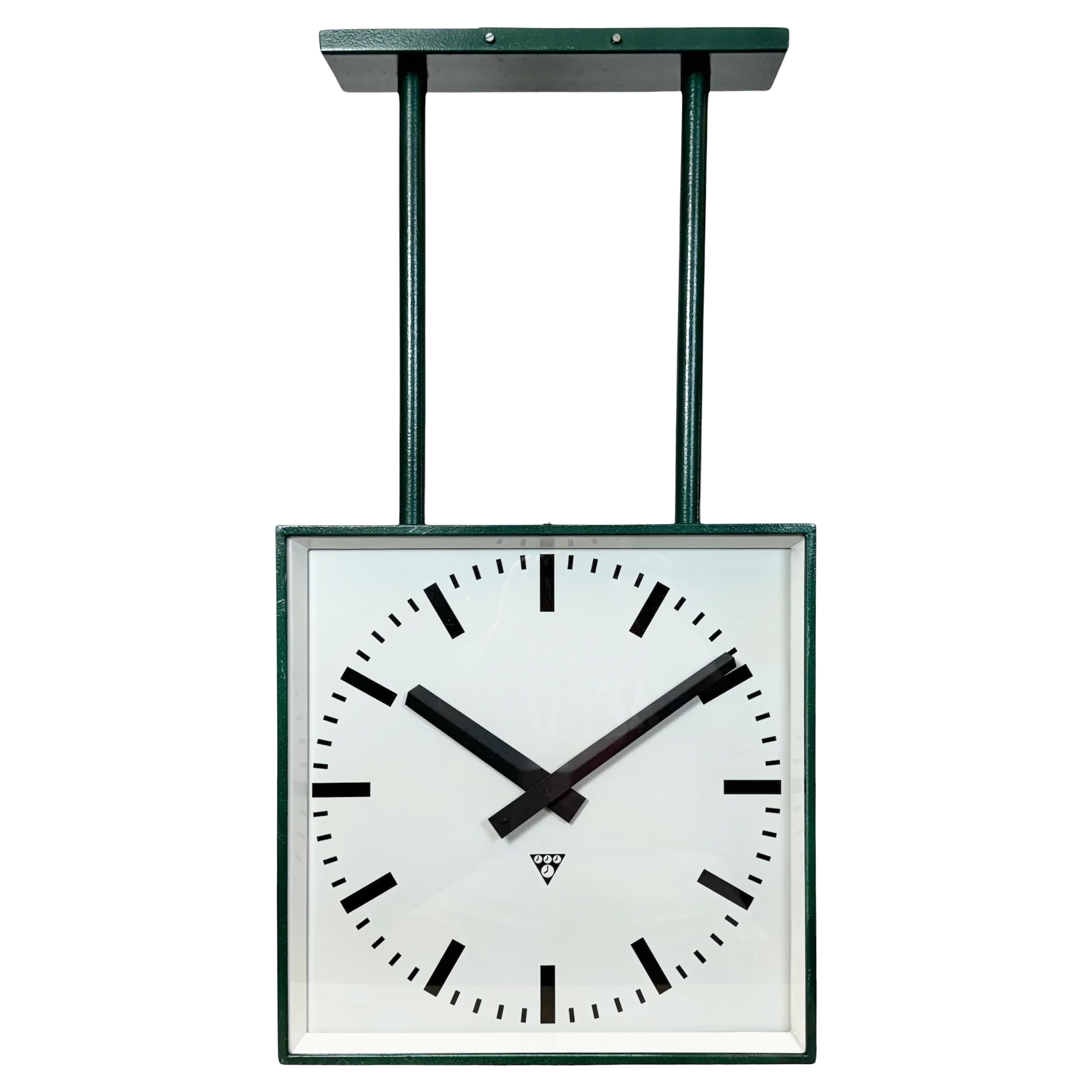 Gran Reloj Industrial Cuadrado de Doble Cara para Techo de Fábrica de Pragotron, años 70