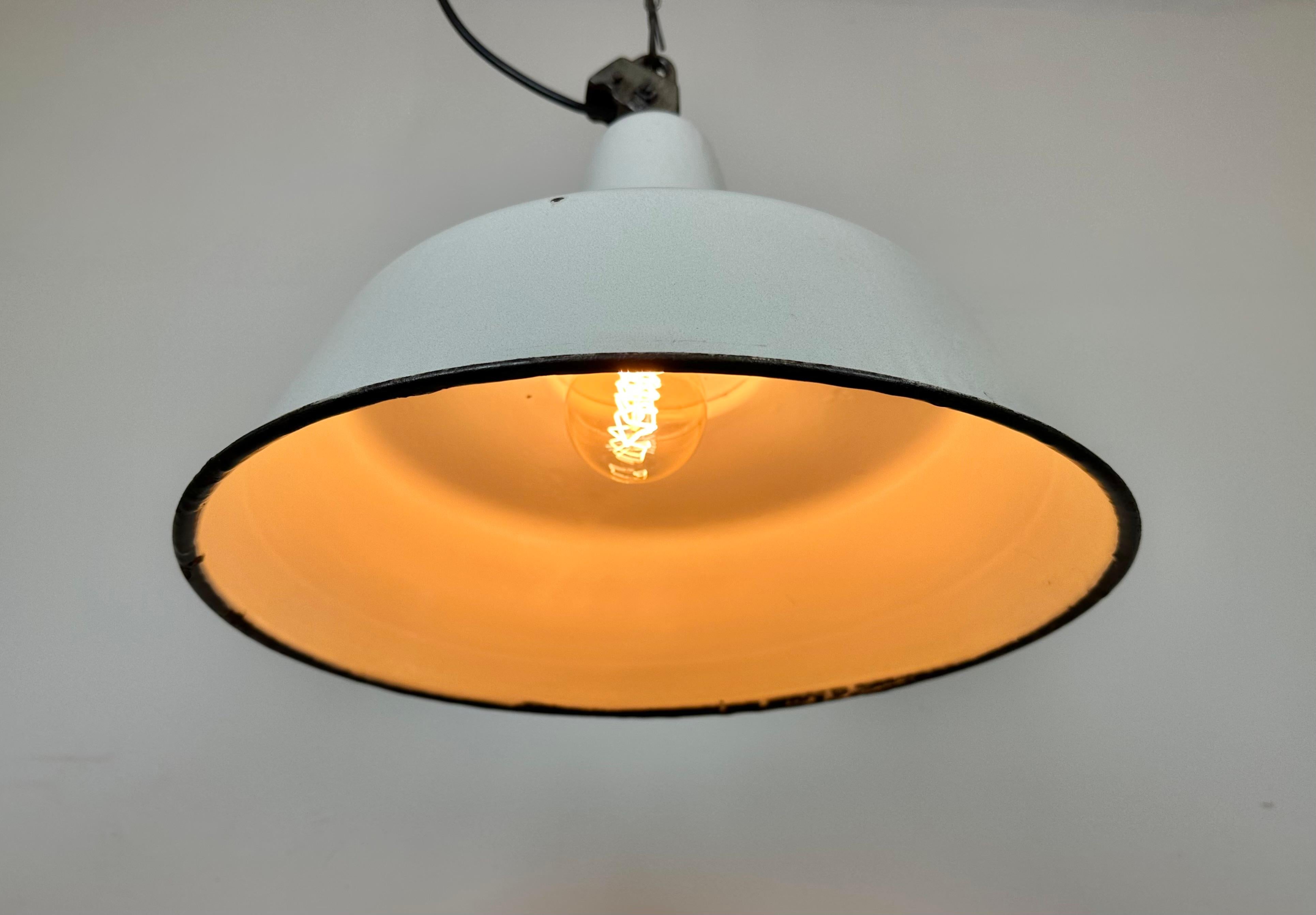 Large Industrial White Enamel Factory Pendant Lamp from Zaos, 1960s For Sale 6