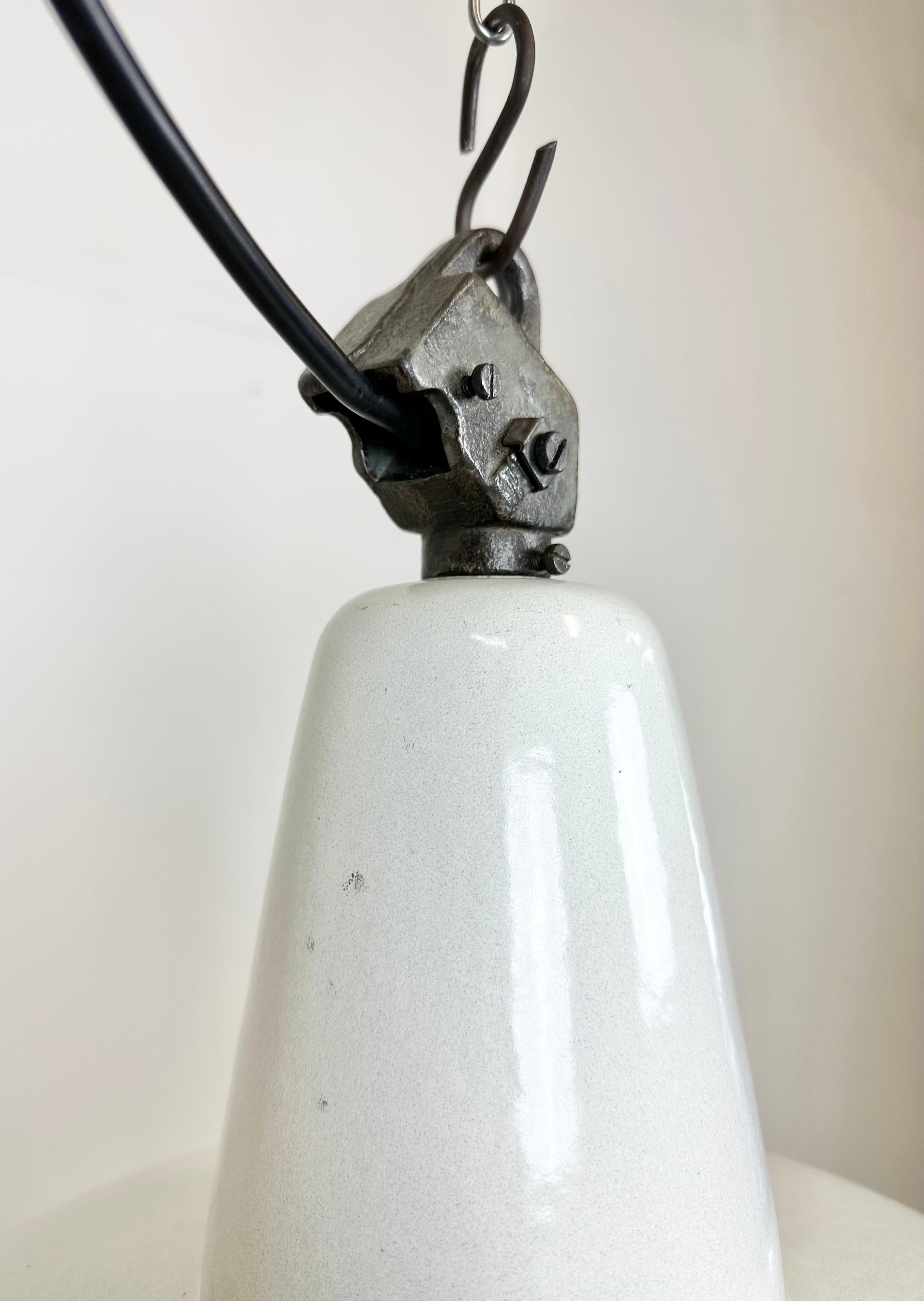Large Industrial White Enamel Factory Pendant Lamp from Zaos, 1960s For Sale 2