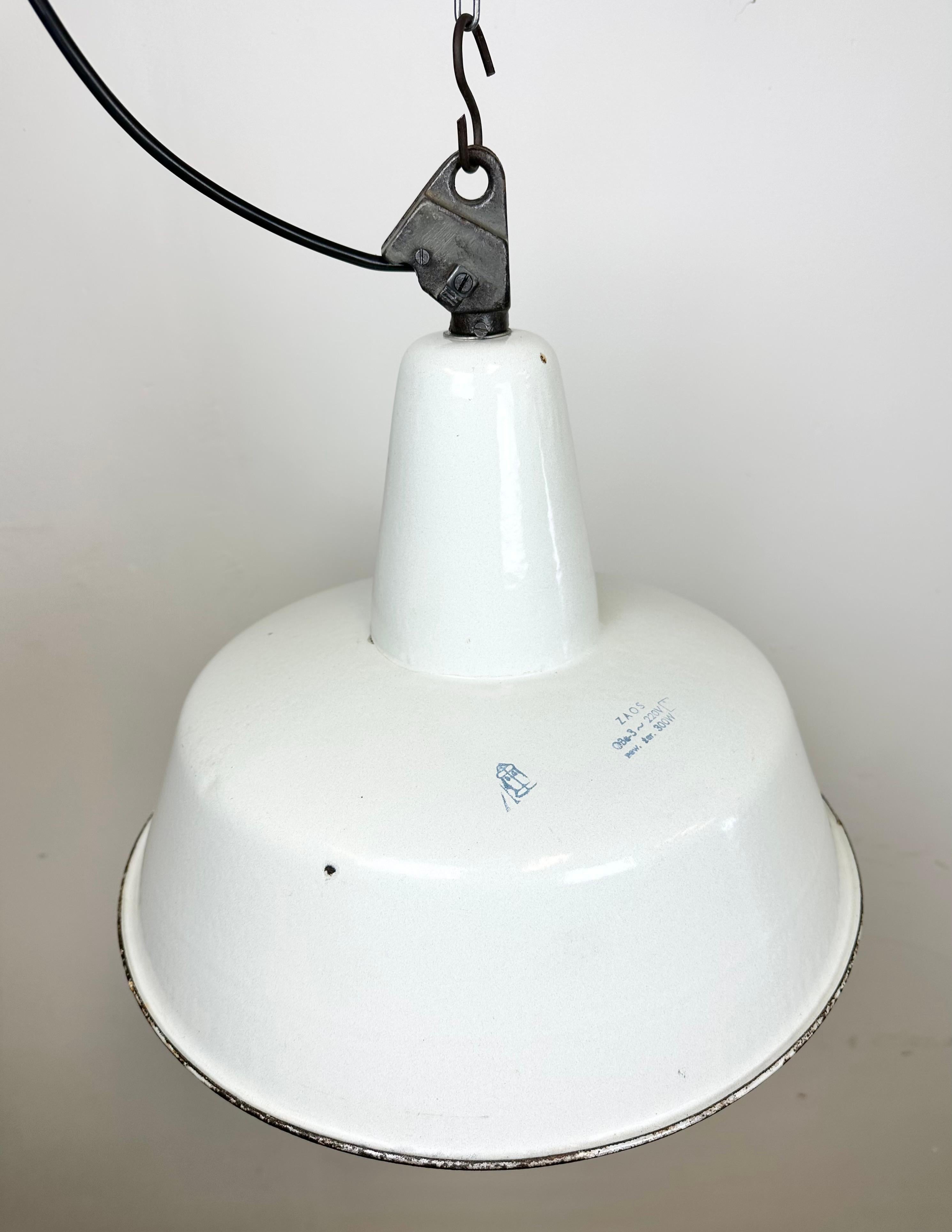 Large Industrial White Enamel Factory Pendant Lamp from Zaos, 1960s For Sale 3