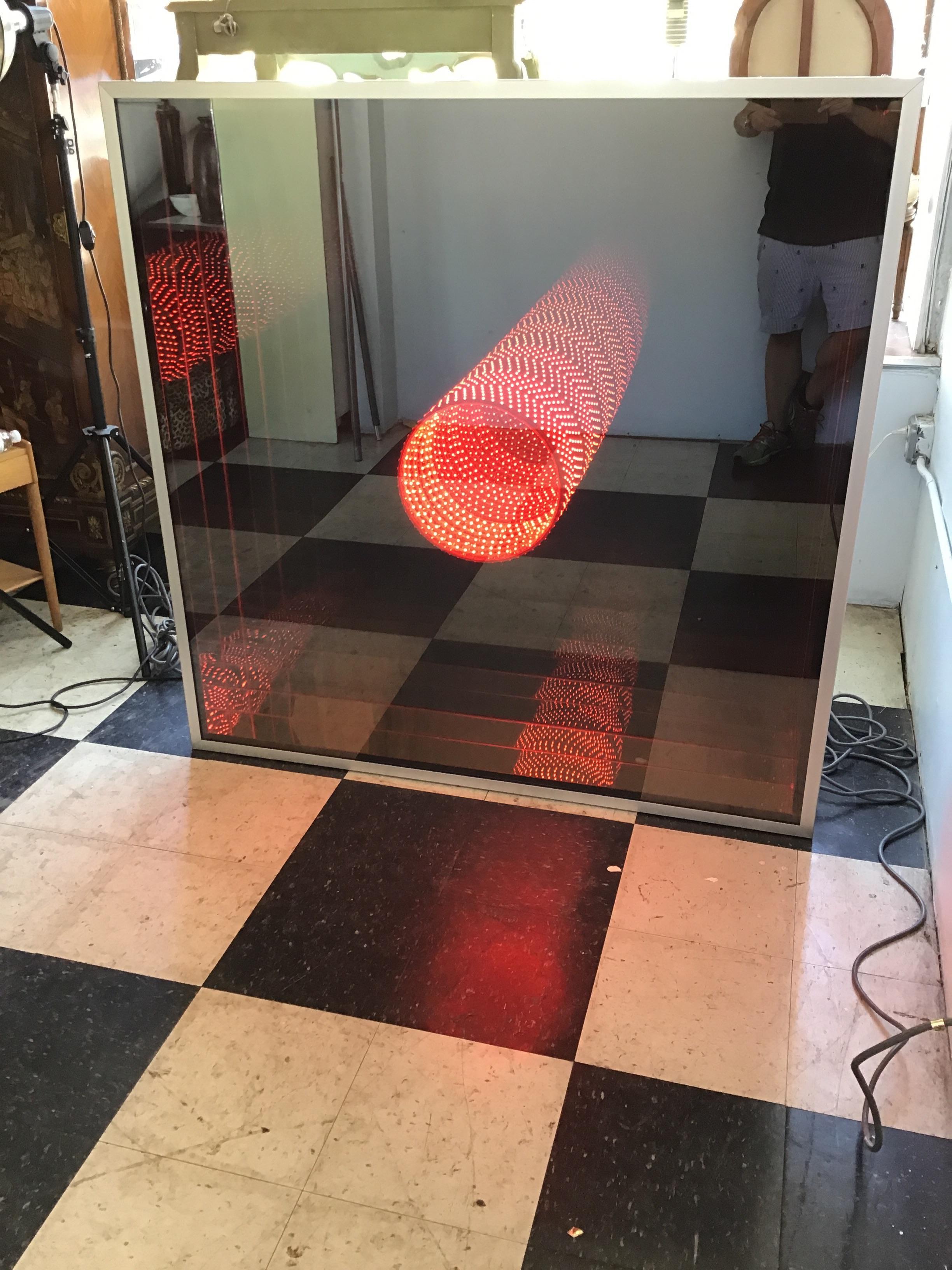 Large Infinity Mirror In Good Condition In Tarrytown, NY