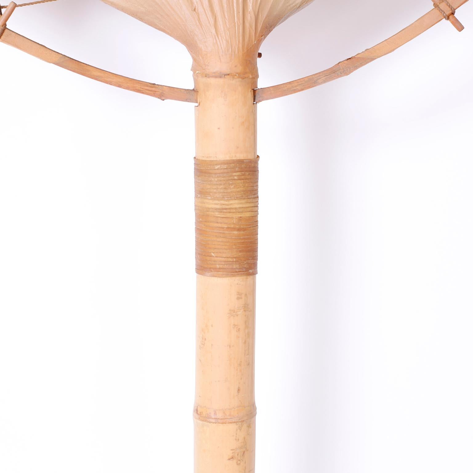 Große Ingo Maurer Palm Frond Stehleuchte für die Wandmontage (Deutsch)