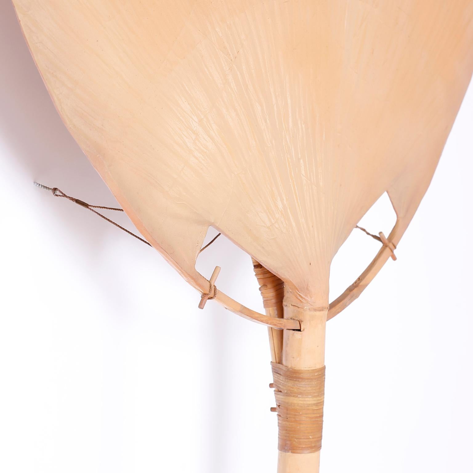 Große Ingo Maurer Palm Frond Stehleuchte für die Wandmontage (Handgefertigt)