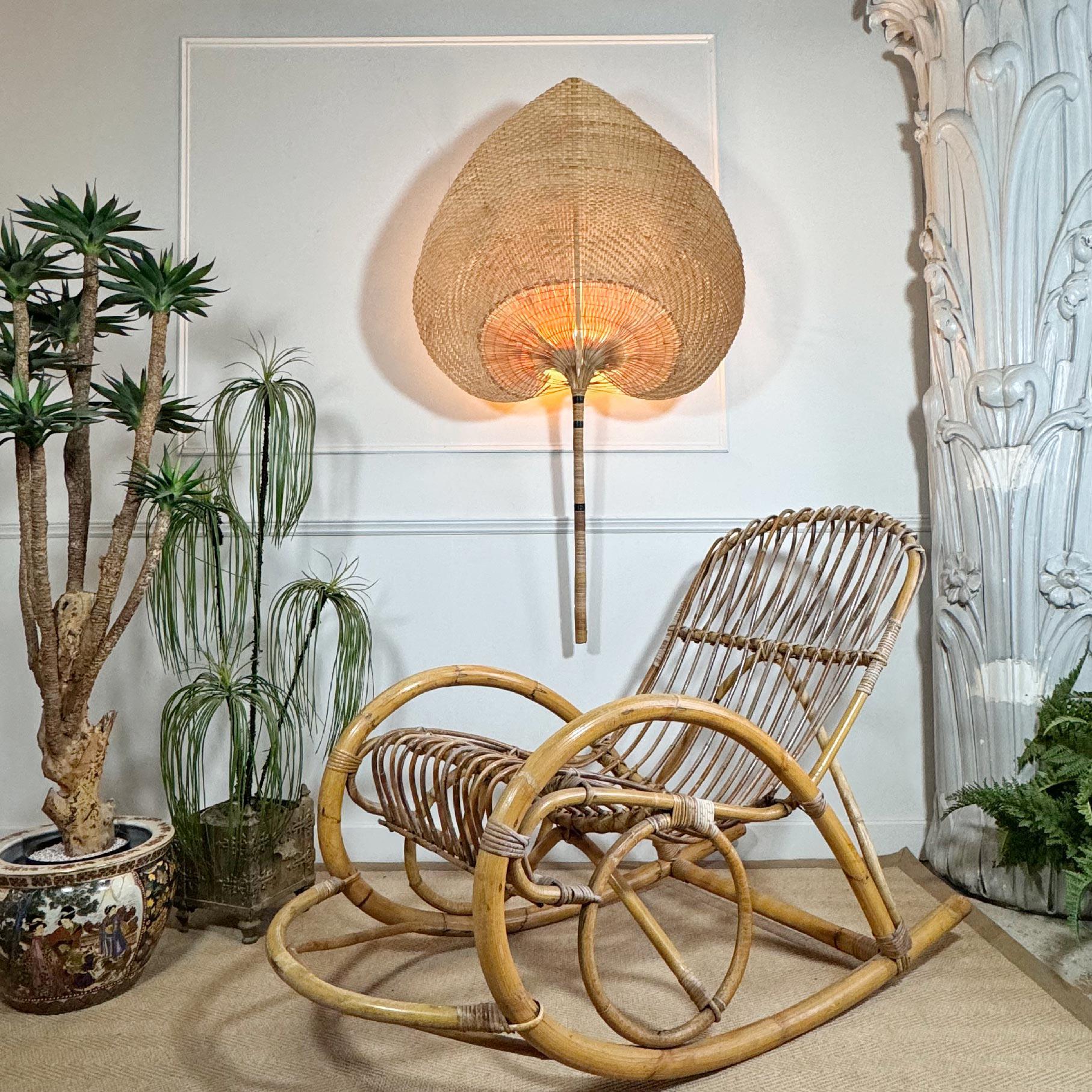 Grande lampada da parete Uchiwa in stile Ingo Maurer in vendita 3