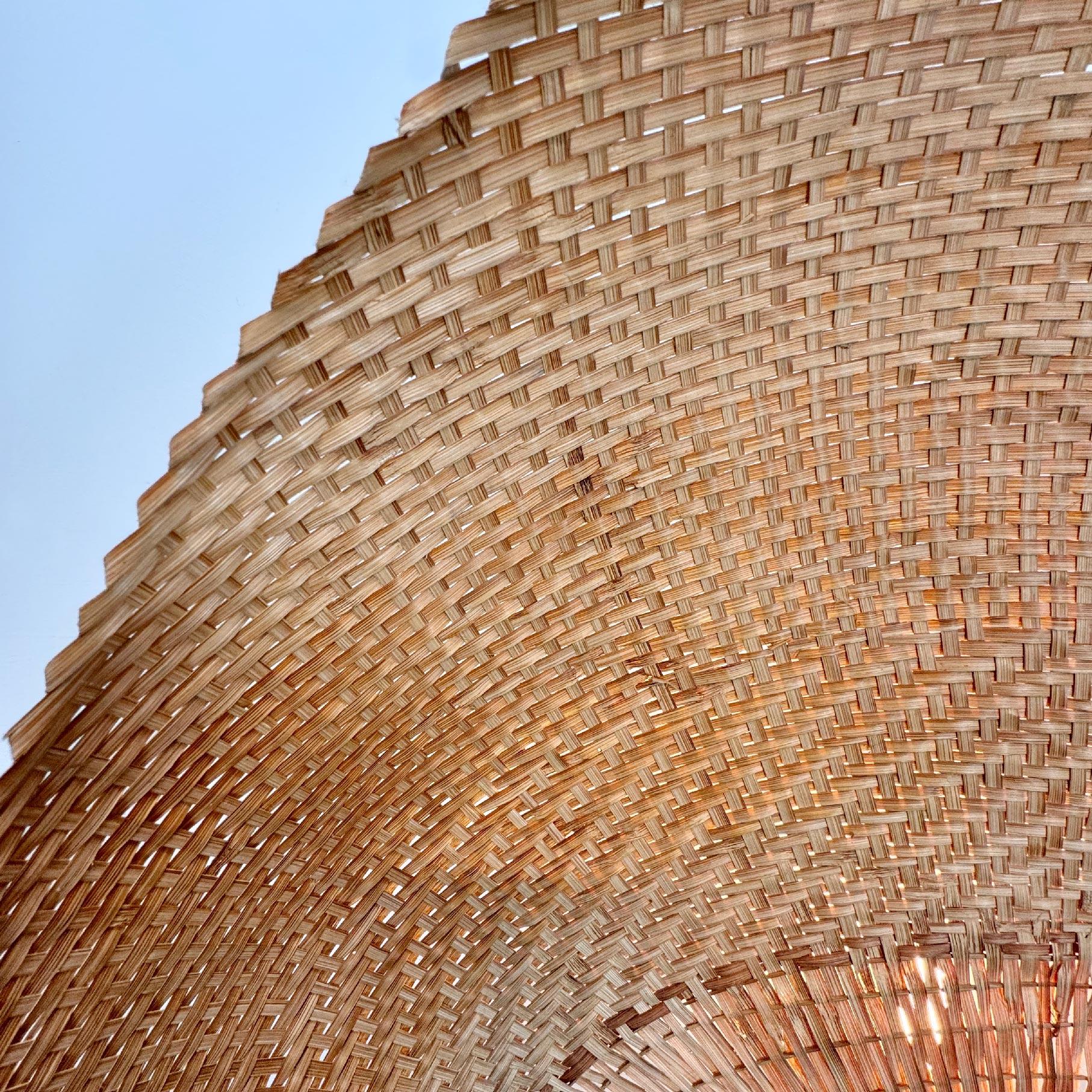 Fine XX secolo Grande lampada da parete Uchiwa in stile Ingo Maurer in vendita