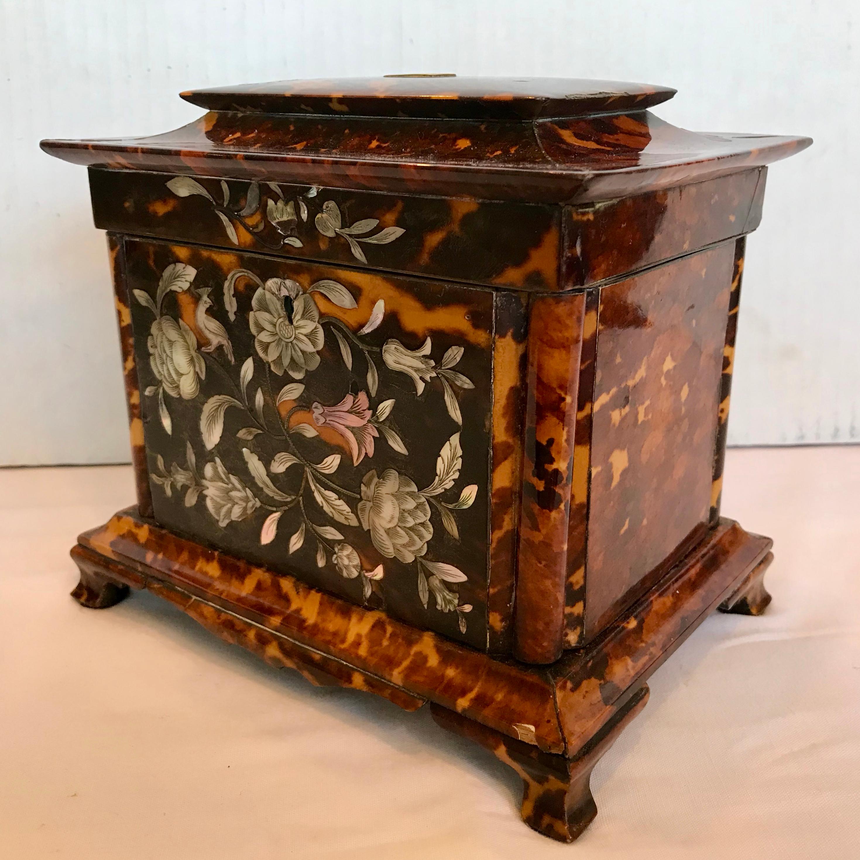 Large Inlaid Regency Tea Caddy In Good Condition In West Palm Beach, FL