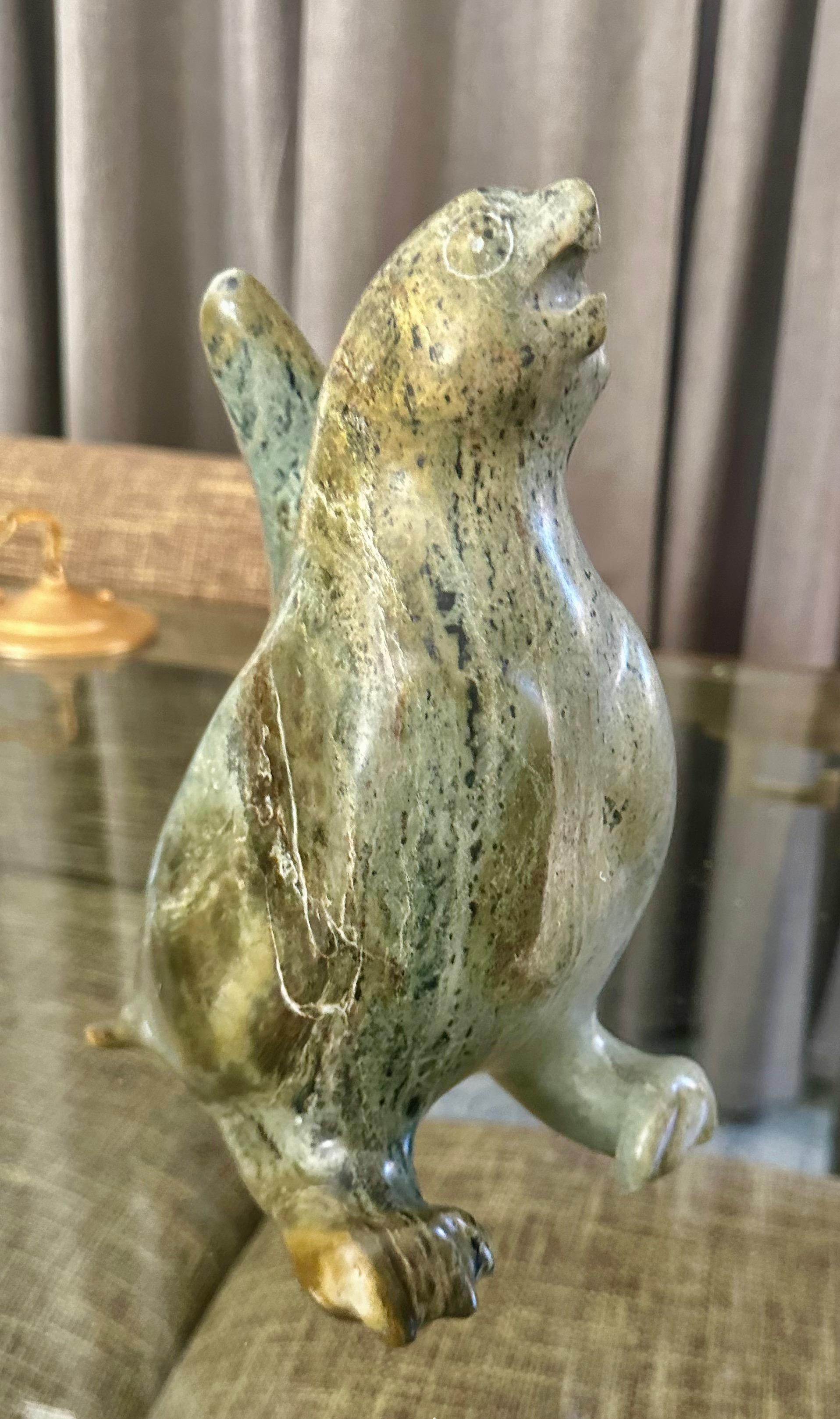 Large Inuit Native American Eskimo Stone Carved Bird Sculture In Good Condition For Sale In Palm Springs, CA