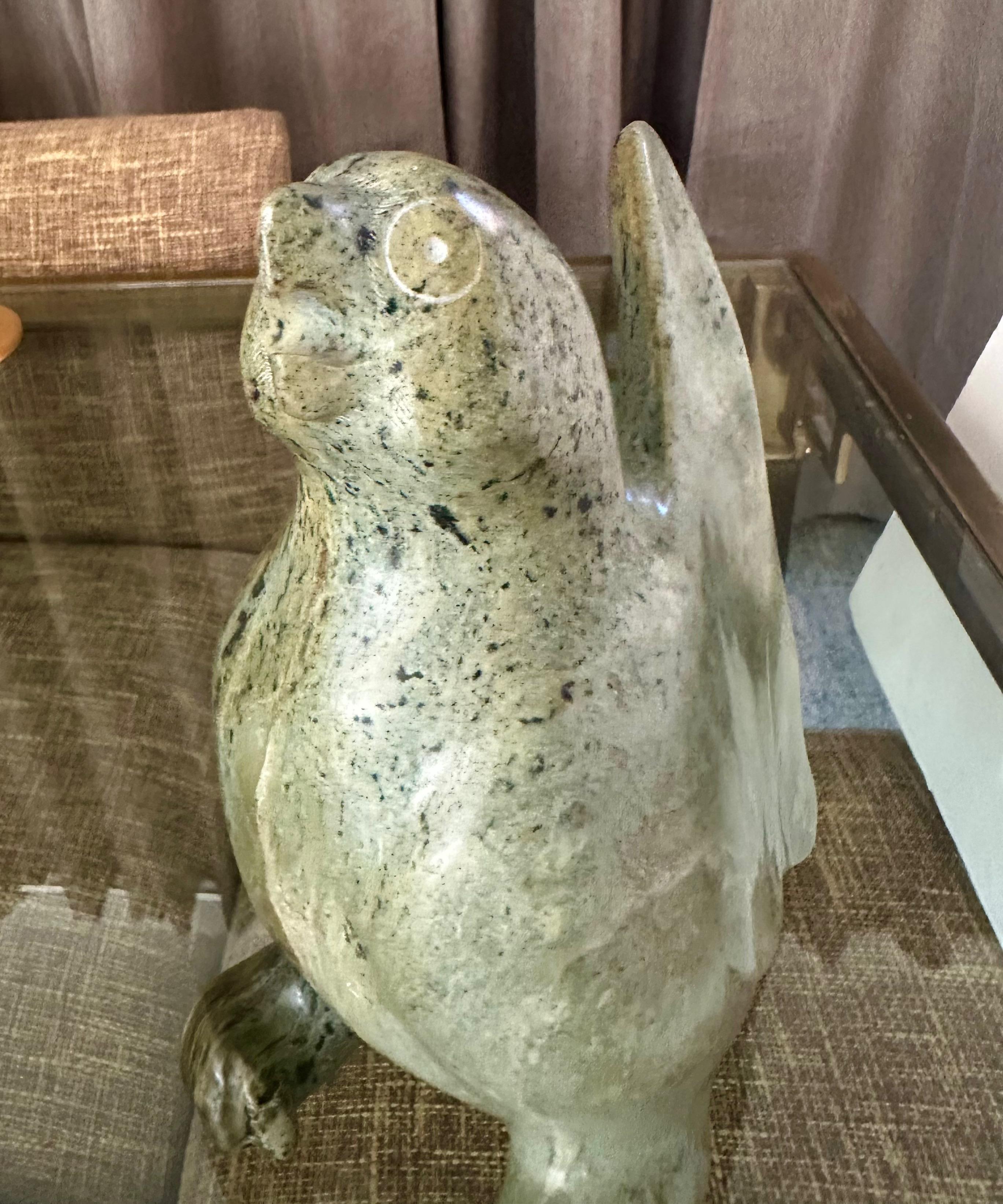 Large Inuit Native American Eskimo Stone Carved Bird Sculture For Sale 1