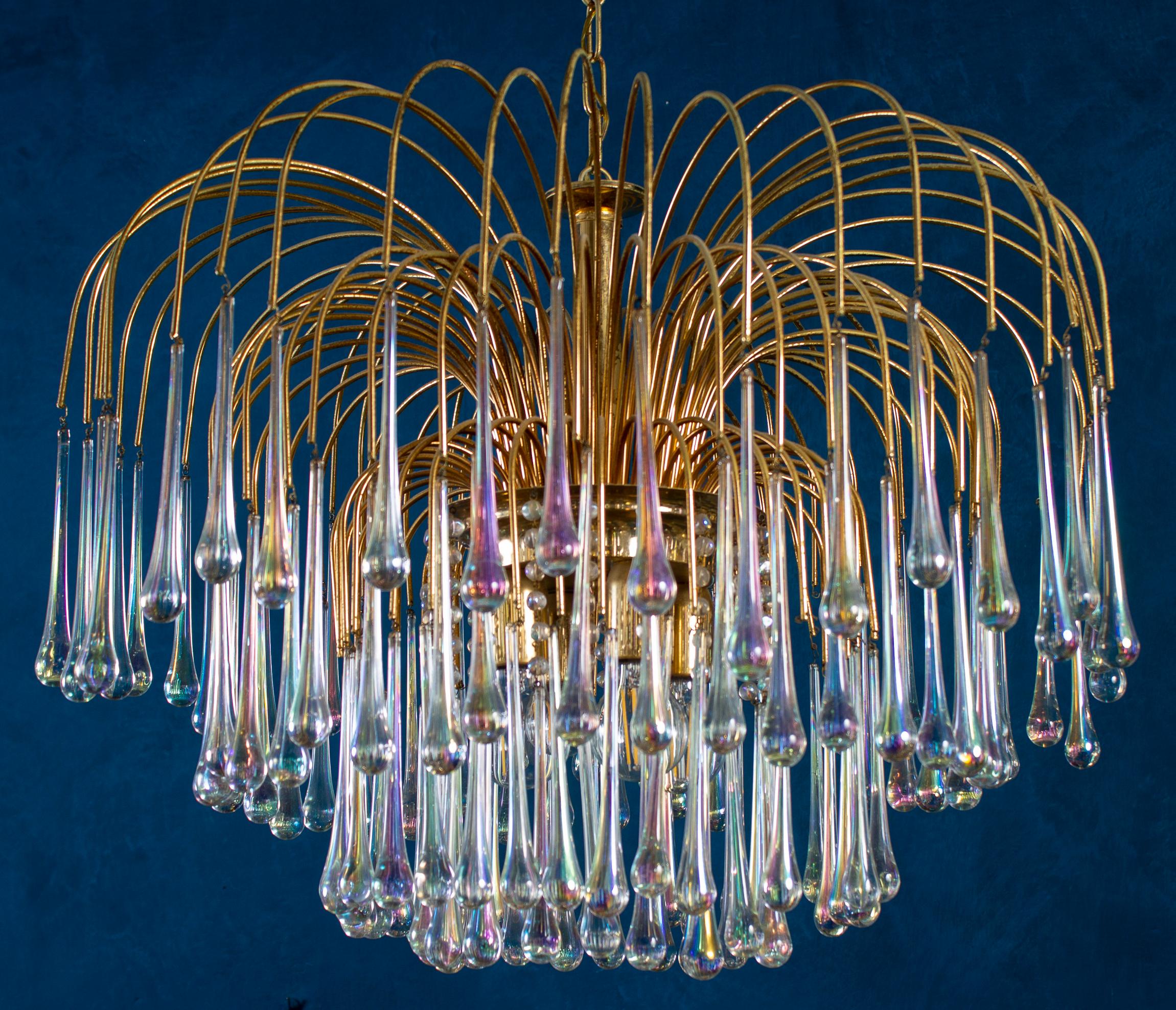 Mid-Century Modern Large Iridescent Murano Glass Drops Chandelier Venini Style 1970s