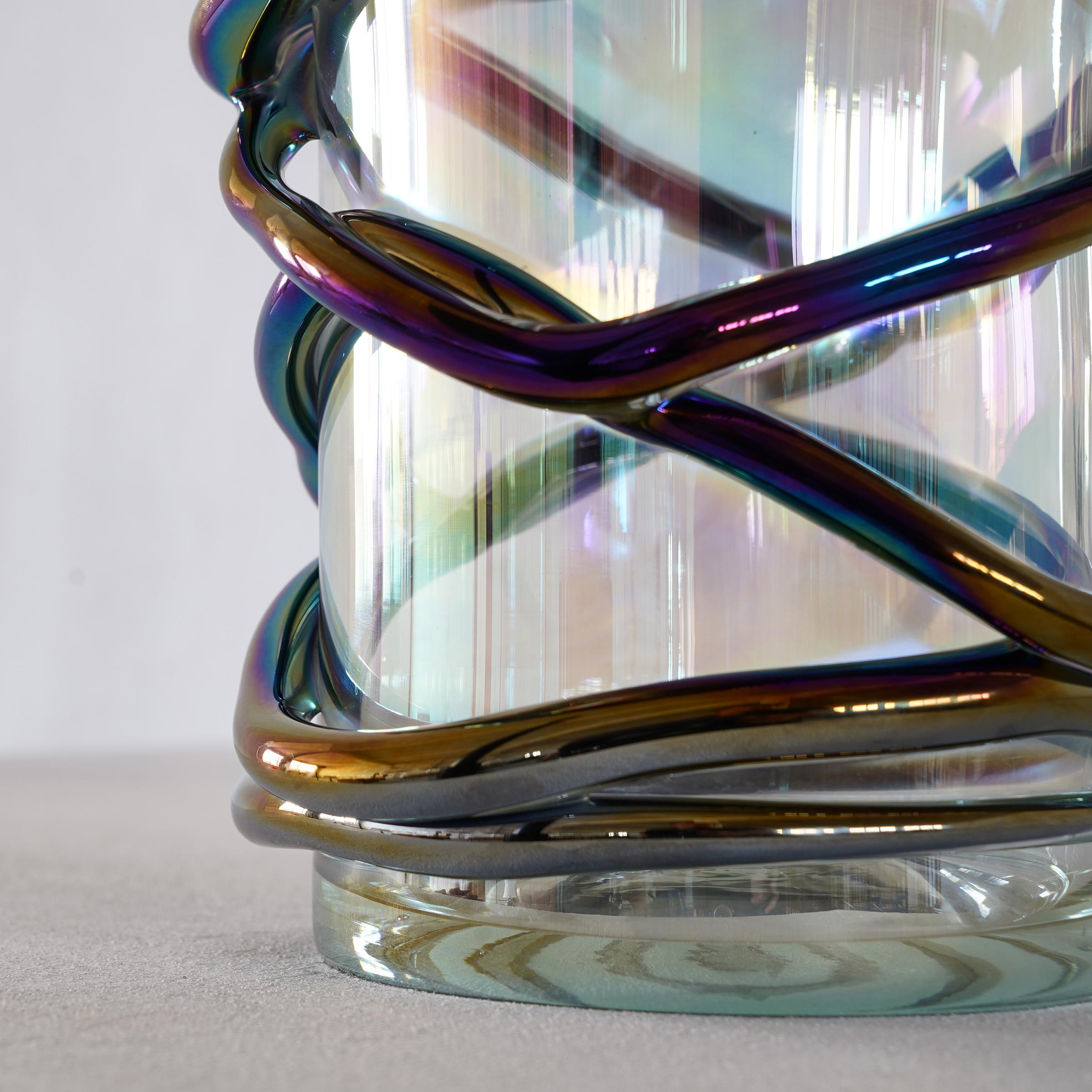 20ième siècle Grand vase irisé de Murano en vente