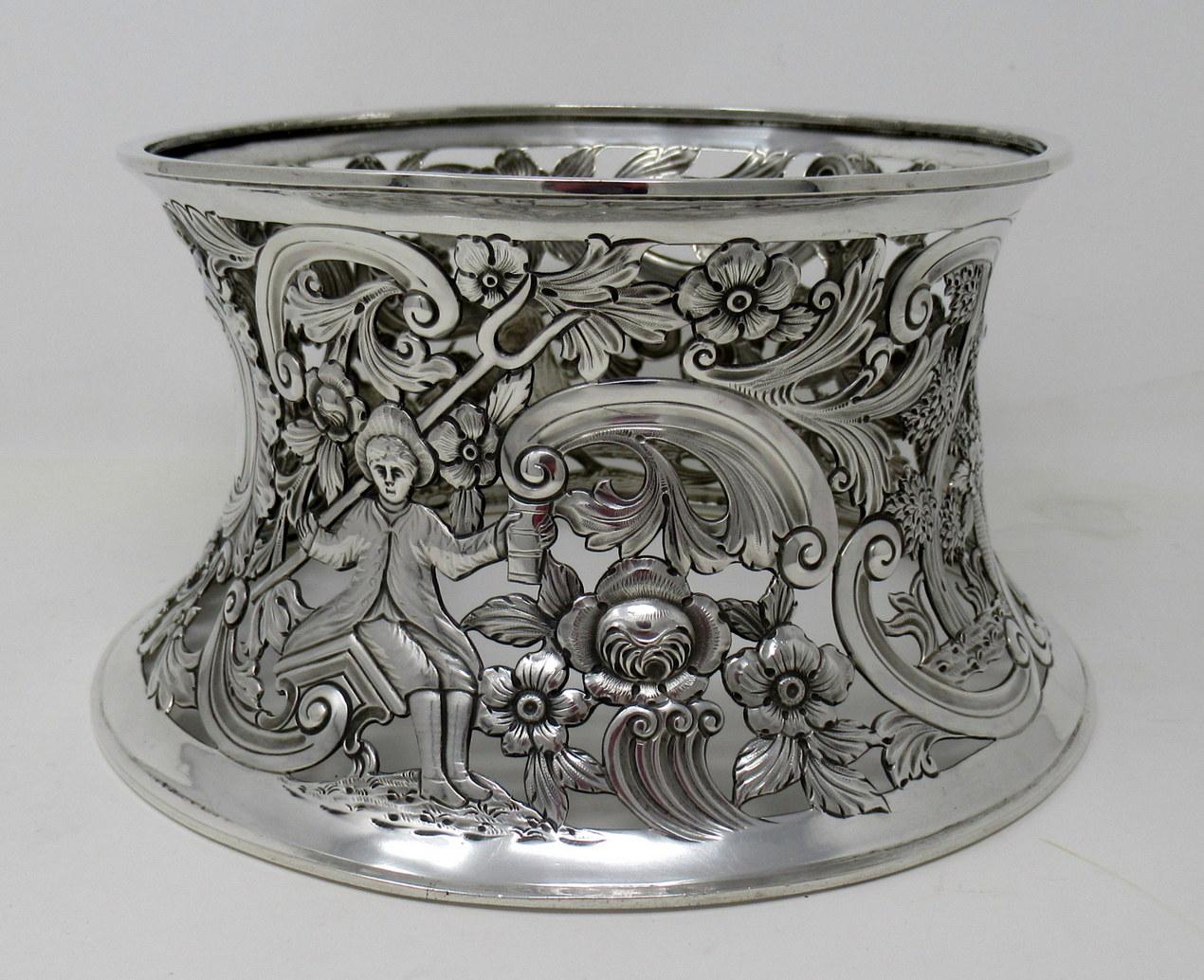 20th Century Large Irish Sterling Silver Dish Ring by Charles Lamb Dublin Ireland 1903, 26ozs
