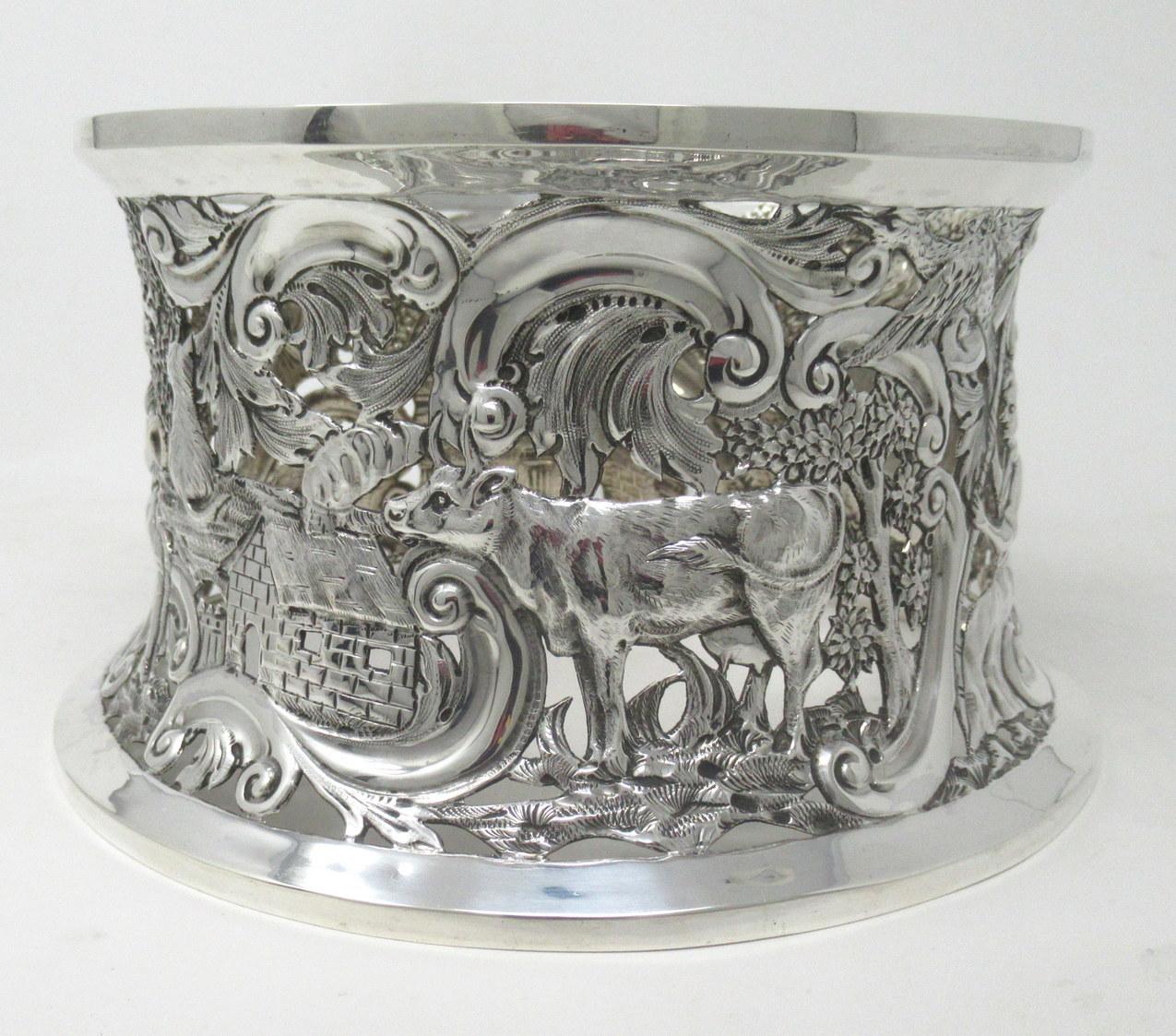 20th Century Large Irish Sterling Silver Dish Ring by Thomas Weir Dublin Ireland 1925 14.8ozs