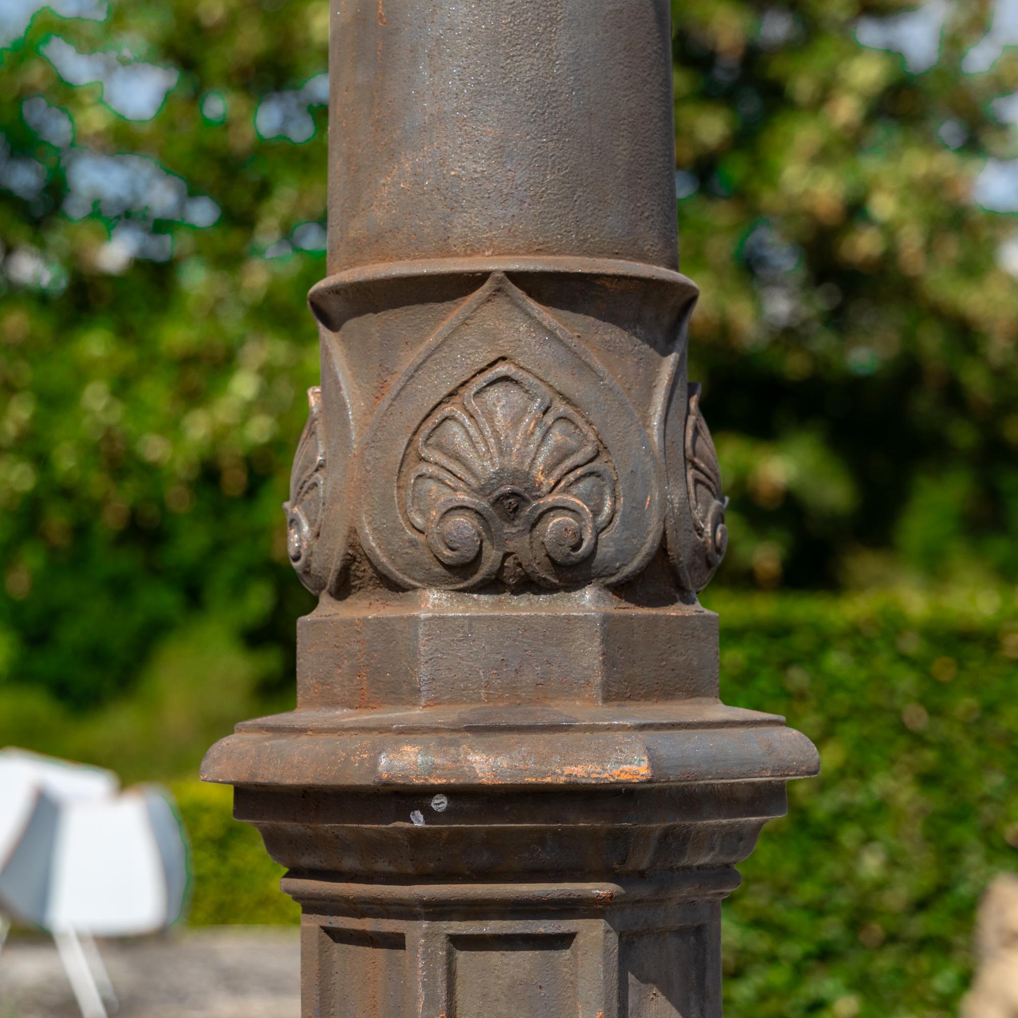 Large Iron Well Pump, 19th Century For Sale 1