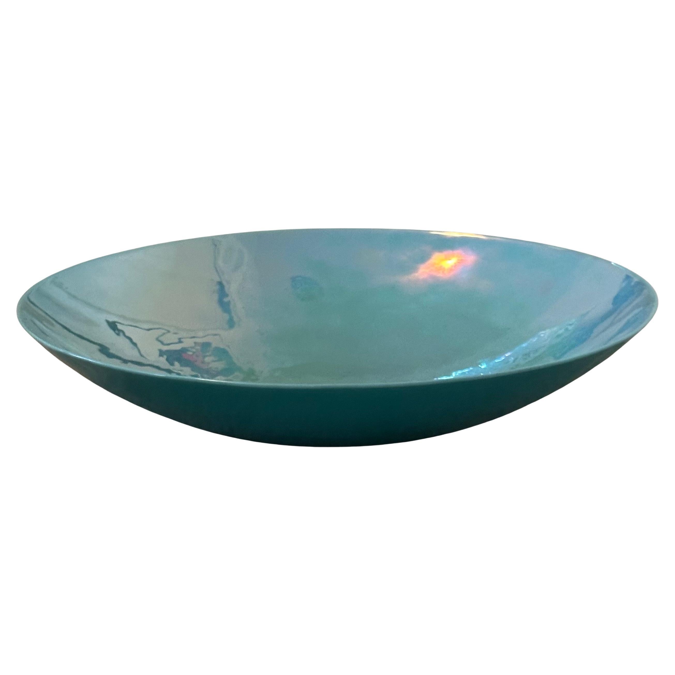 Gorgeous extra large blue iridescent centerpiece bowl by Murano Glassworks of Venice, circa 1970s. This handcrafted piece is in very good vintage condition with no chips or cracks and measures 16