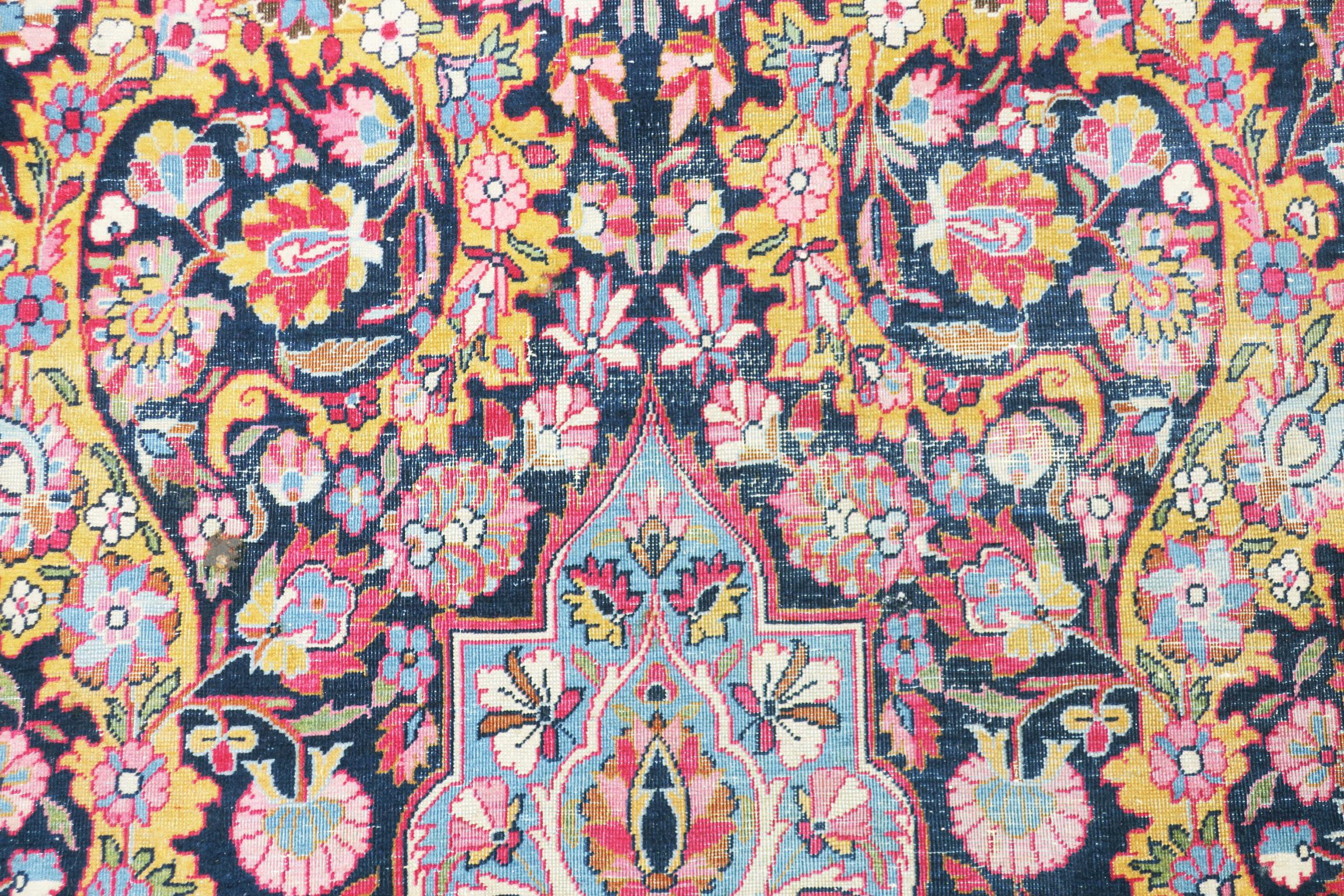 Large Isfahan Carpet, Early 20th Century For Sale 5