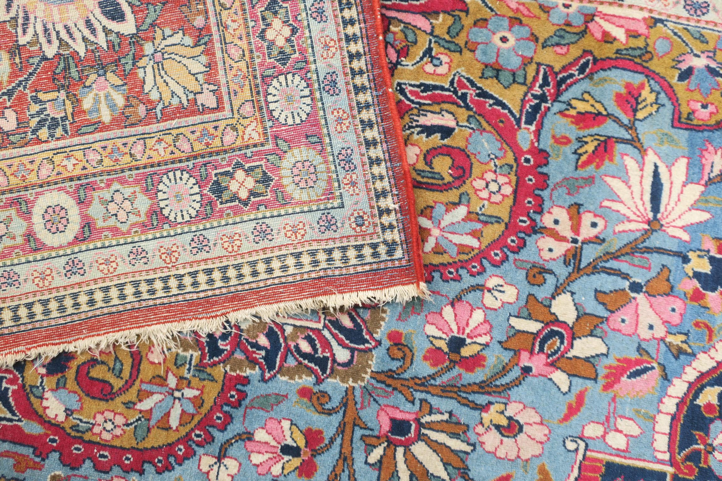 Large Isfahan Carpet, Early 20th Century im Angebot 6