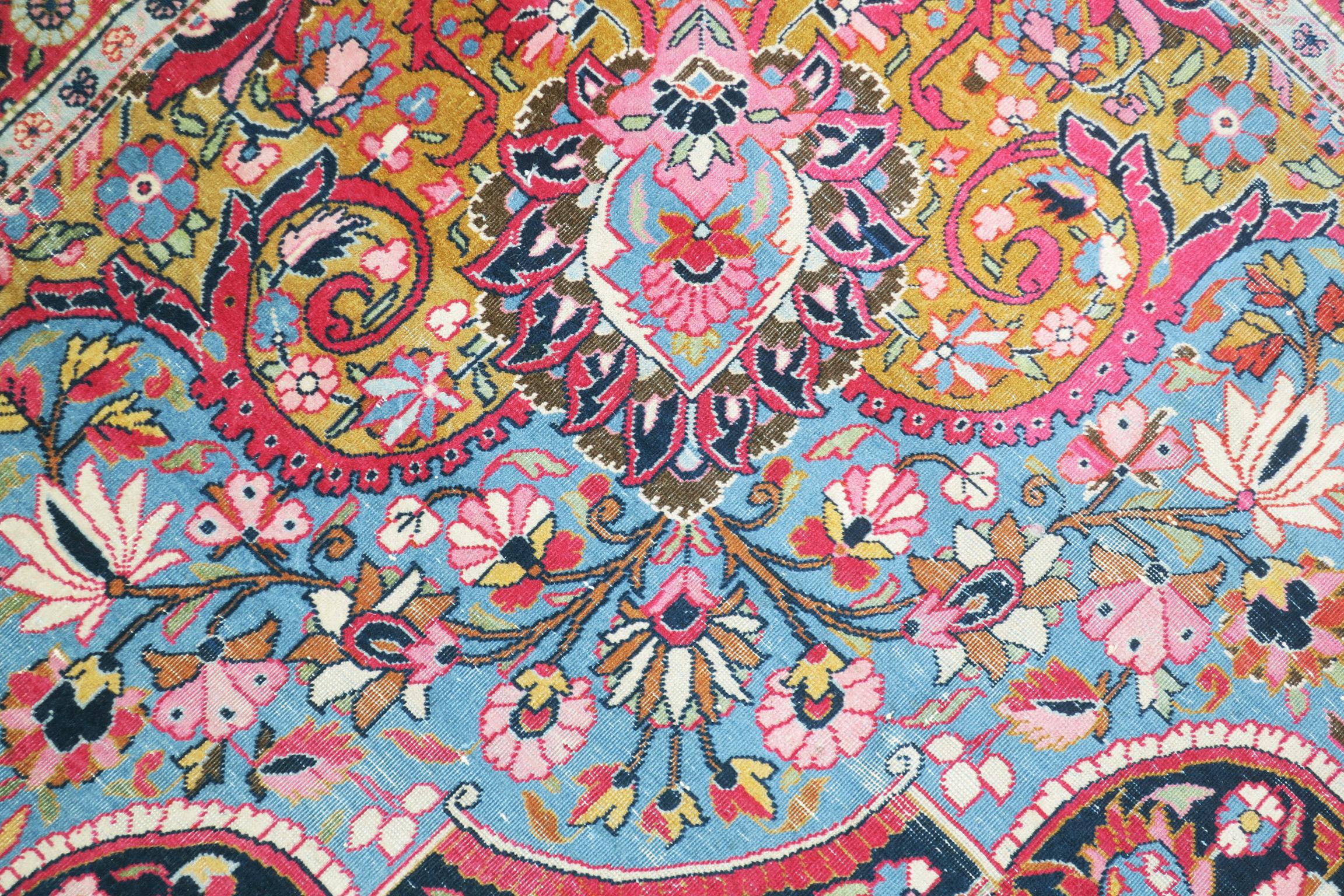 Large Isfahan Carpet, Early 20th Century For Sale 4