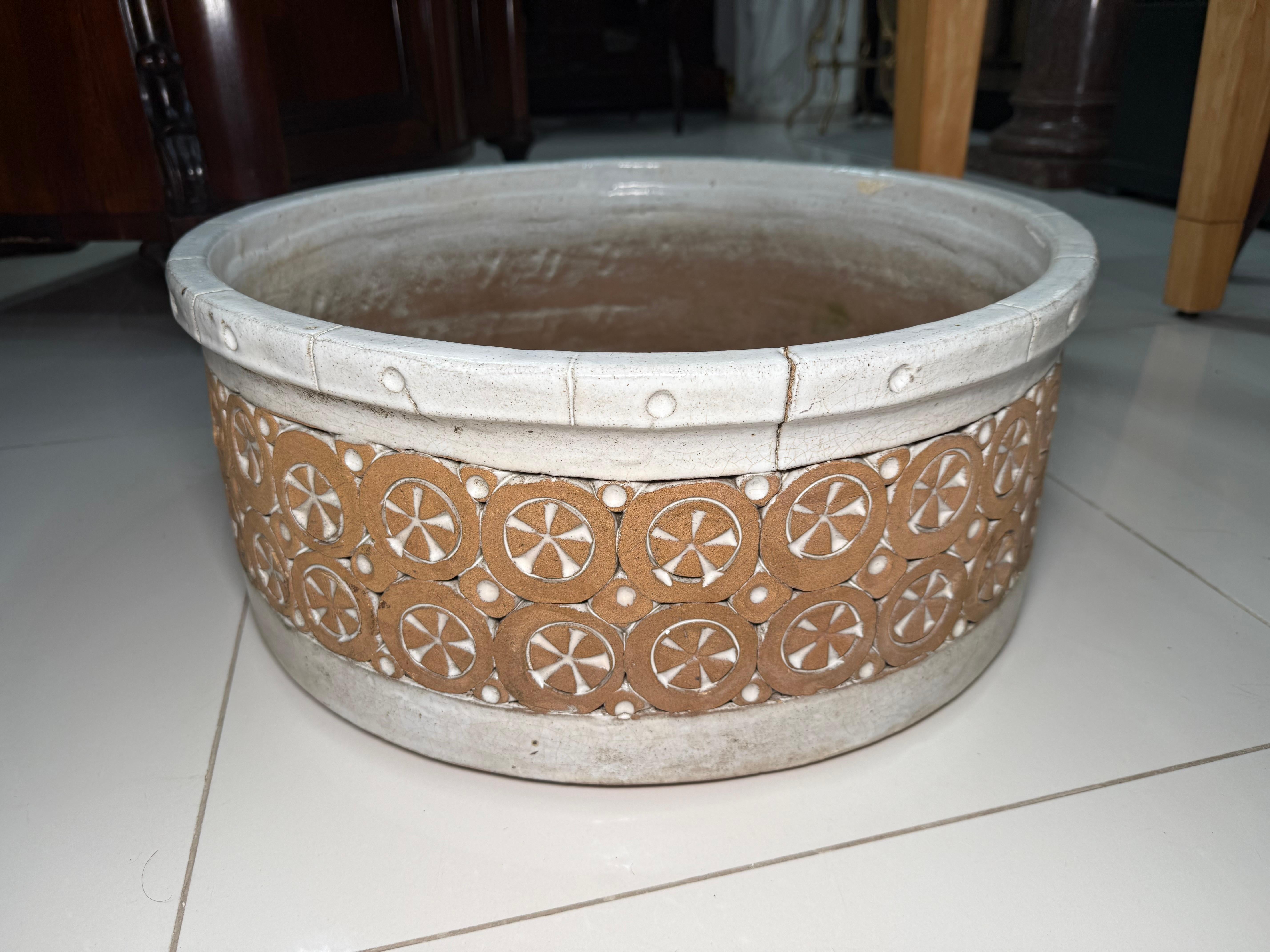 Large Isla Del Sol Stoneware Bowl Planter 9