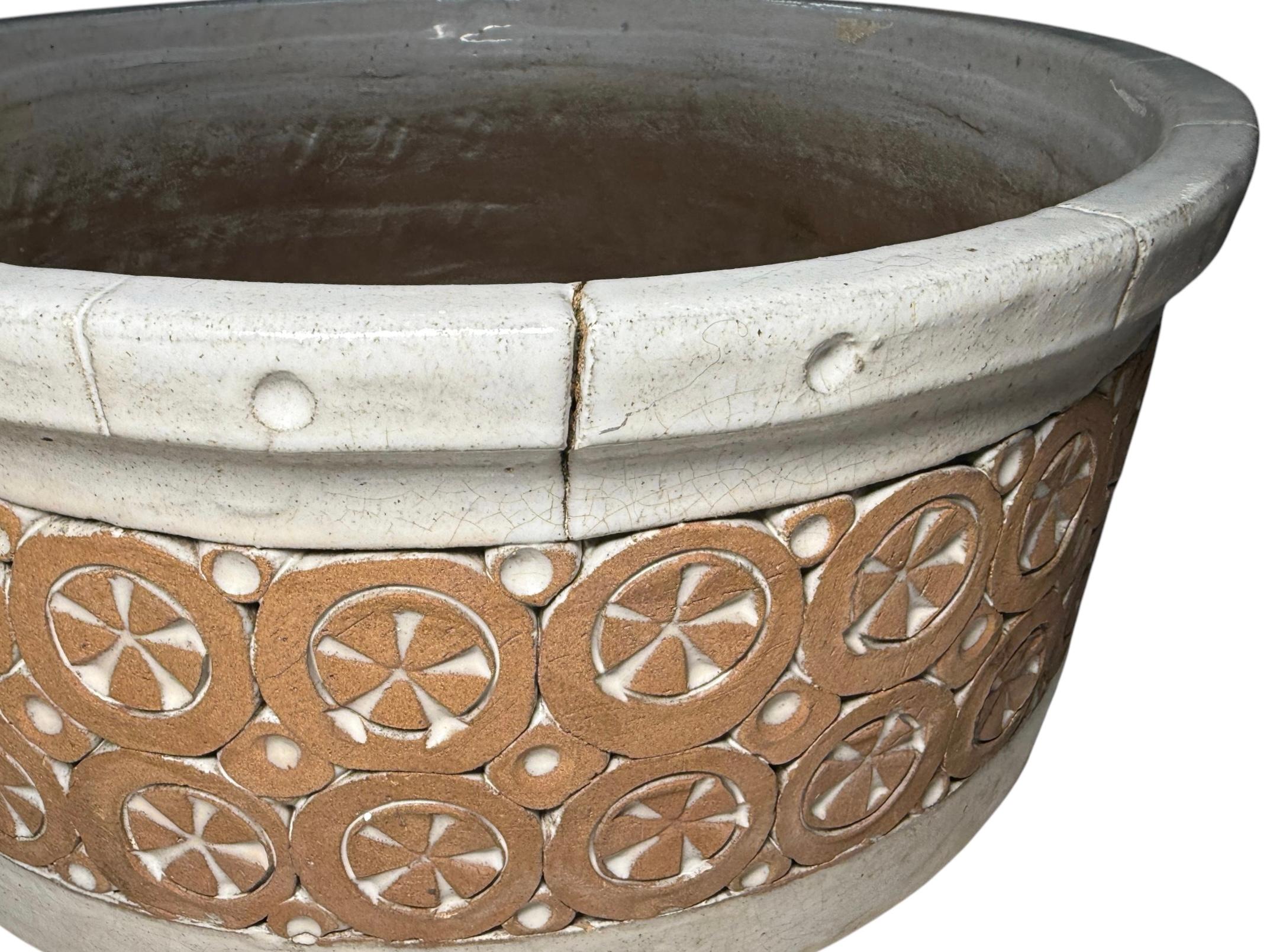 Large Isla Del Sol Stoneware Bowl Planter 1