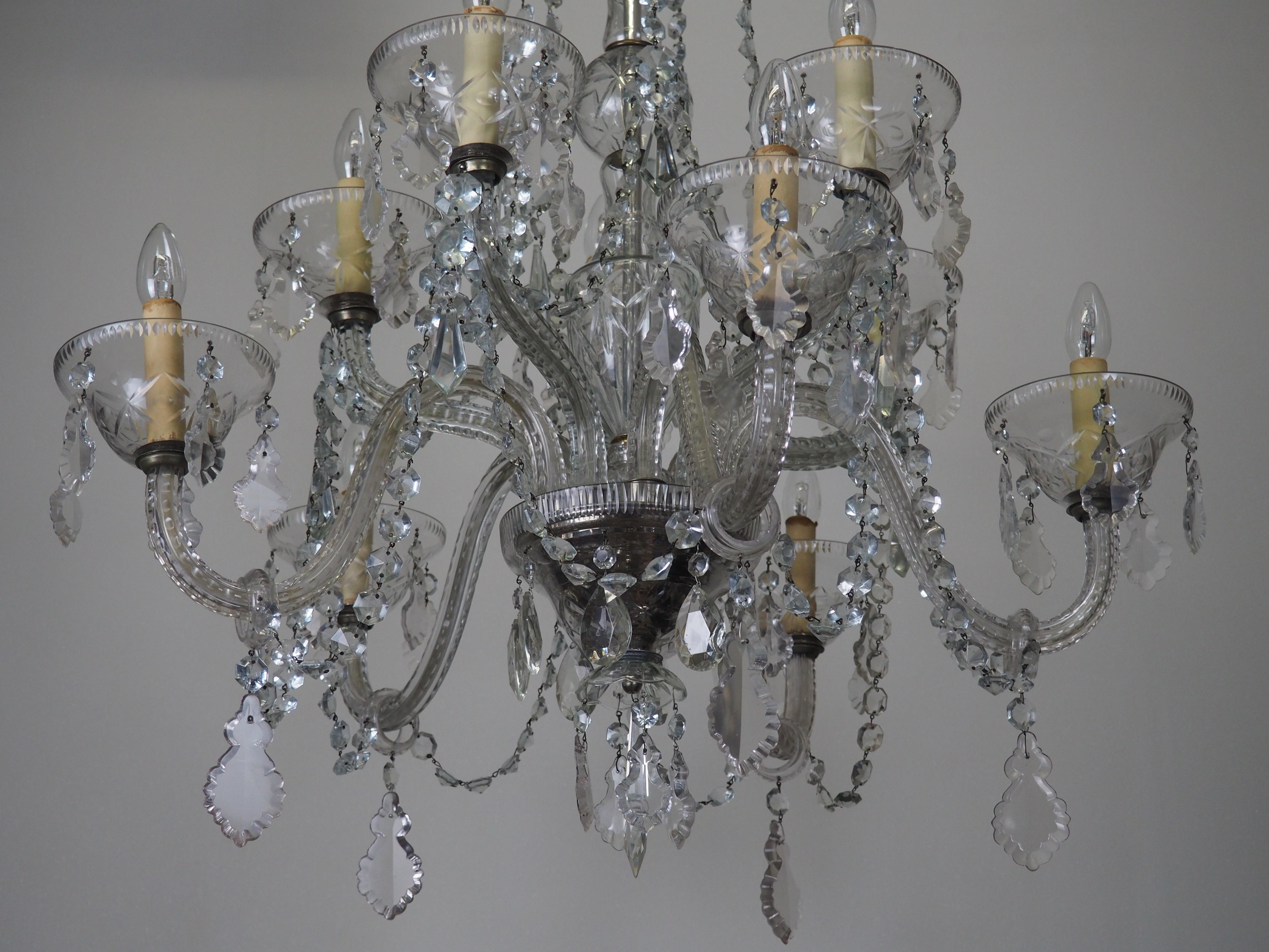 Early 20th Century Large Italian 10-Light Murano Crystal Chandelier, circa 1920s