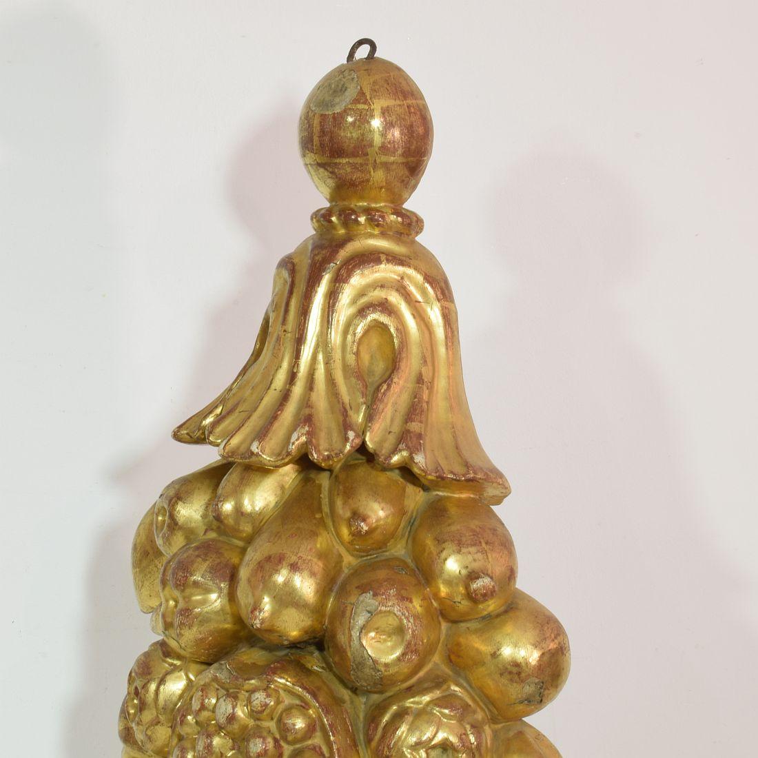 Large Italian 17th/ 18th Century Giltwood Baroque Ornament 3