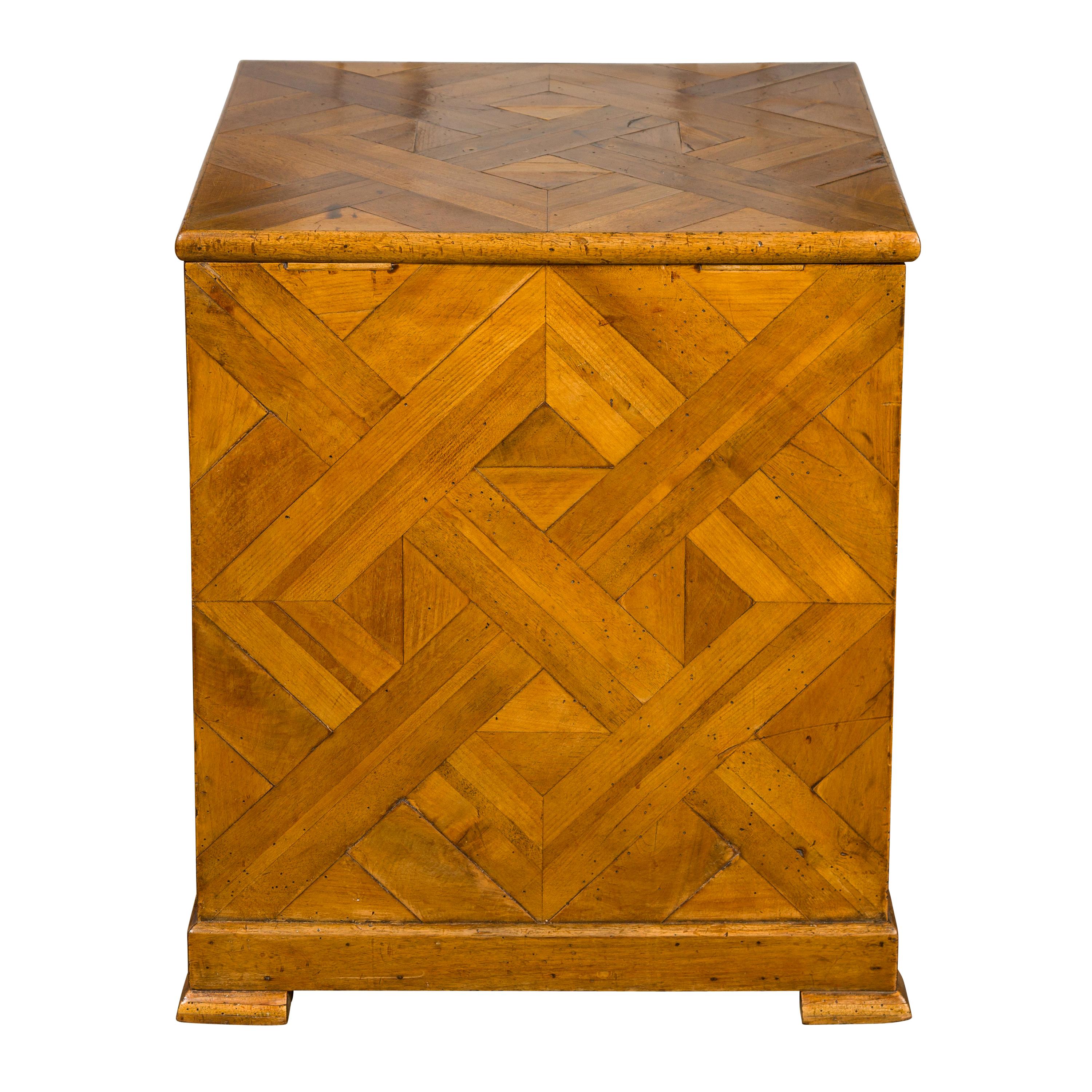 Large Italian 1820s Walnut Box with Parquetry Decor and Inner Wicker Basket