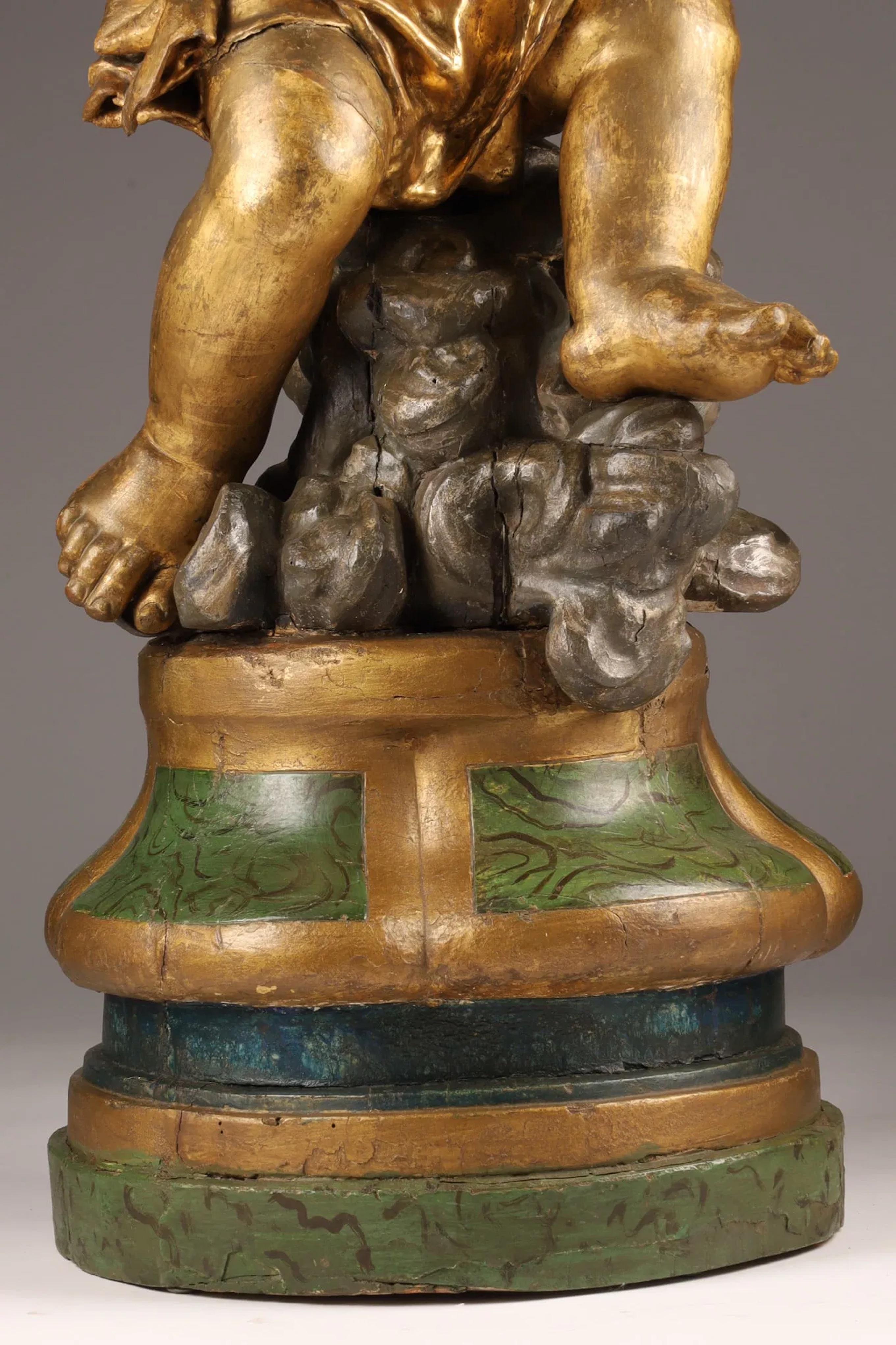 Large Italian 18th C Carved Giltwood Figure of a Putto In Good Condition For Sale In Montreal, QC