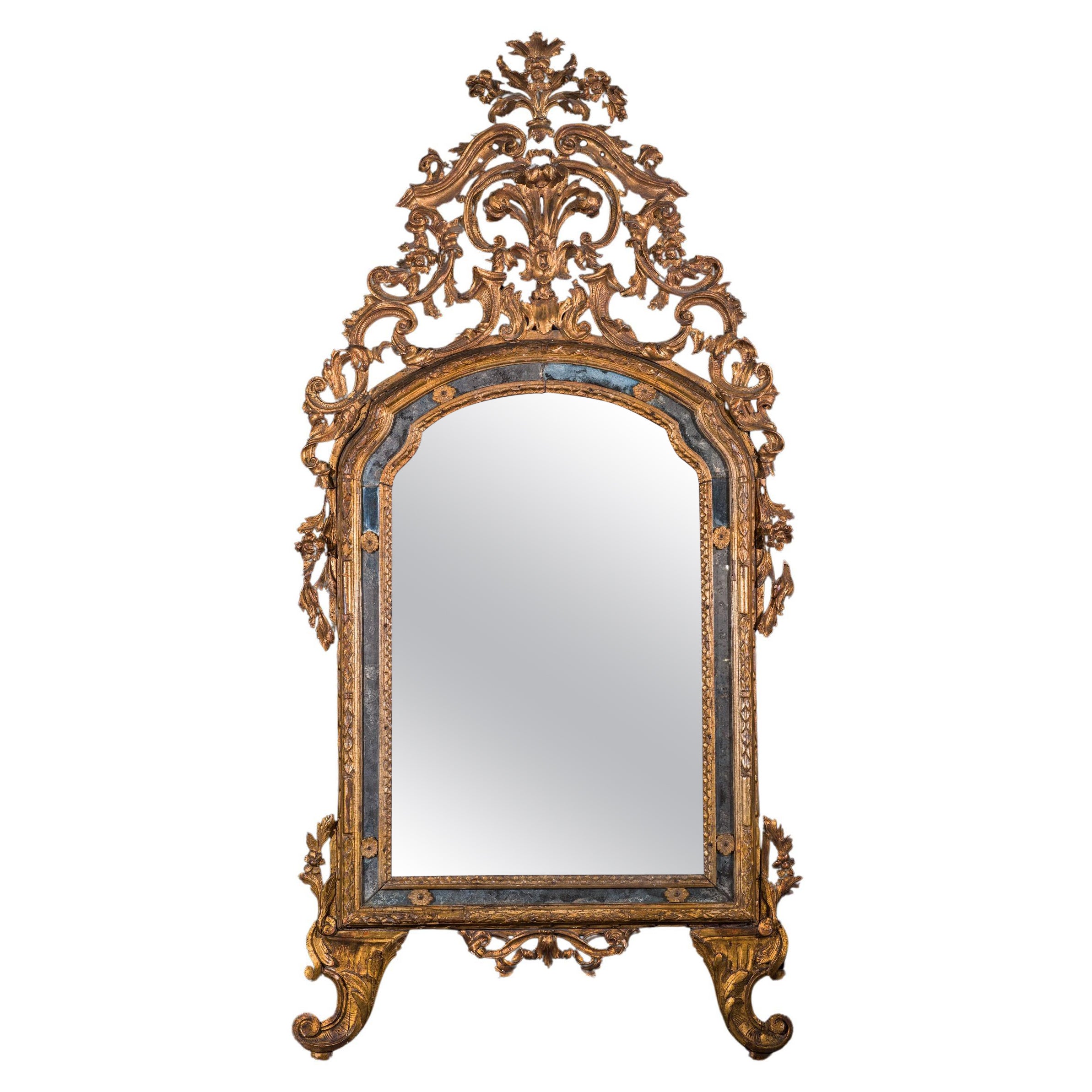 Grand miroir italien du 18ème siècle en bois doré de Piedmont