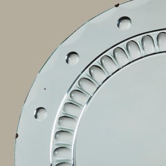 Grande specchio rotondo italiano del 1940 in stile Deco con occhio di bue ottico altamente decorativo