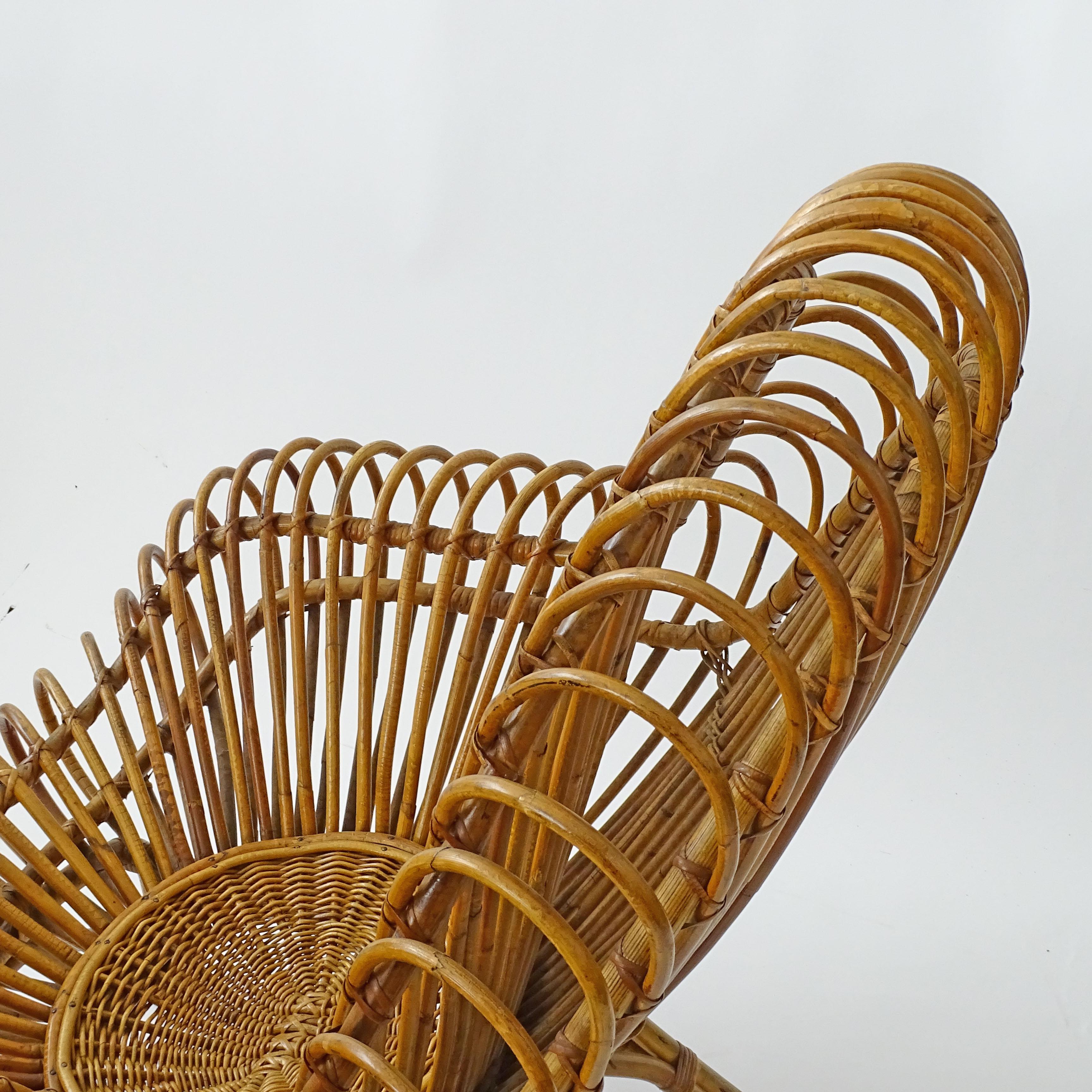 Gran sillón italiano de bambú y mimbre de los años 50 en venta 1