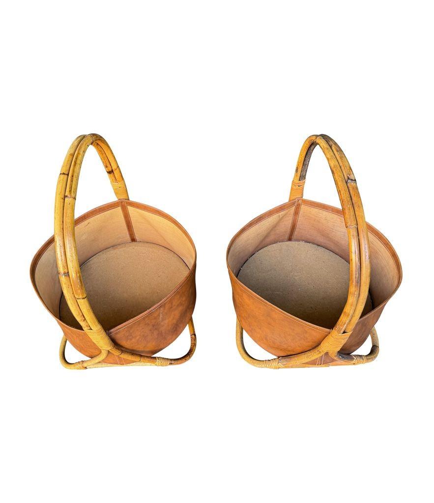 Große italienische Körbe aus Bambus und Rattan aus den 1960er Jahren mit Schalen aus Kunstleder (Mitte des 20. Jahrhunderts) im Angebot